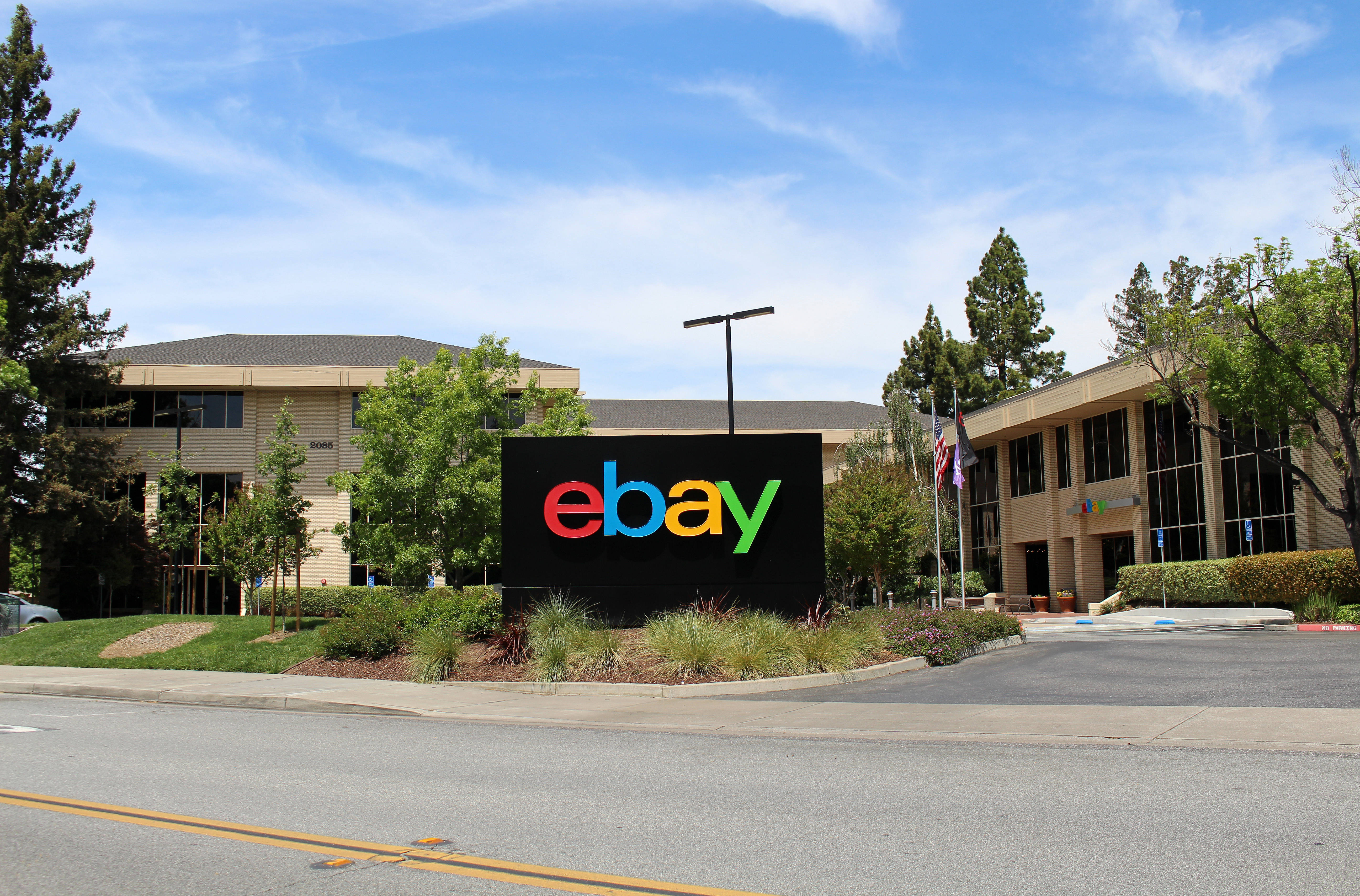 eBay, modern office building, bright blue sky, 5K Desktop Wallpaper