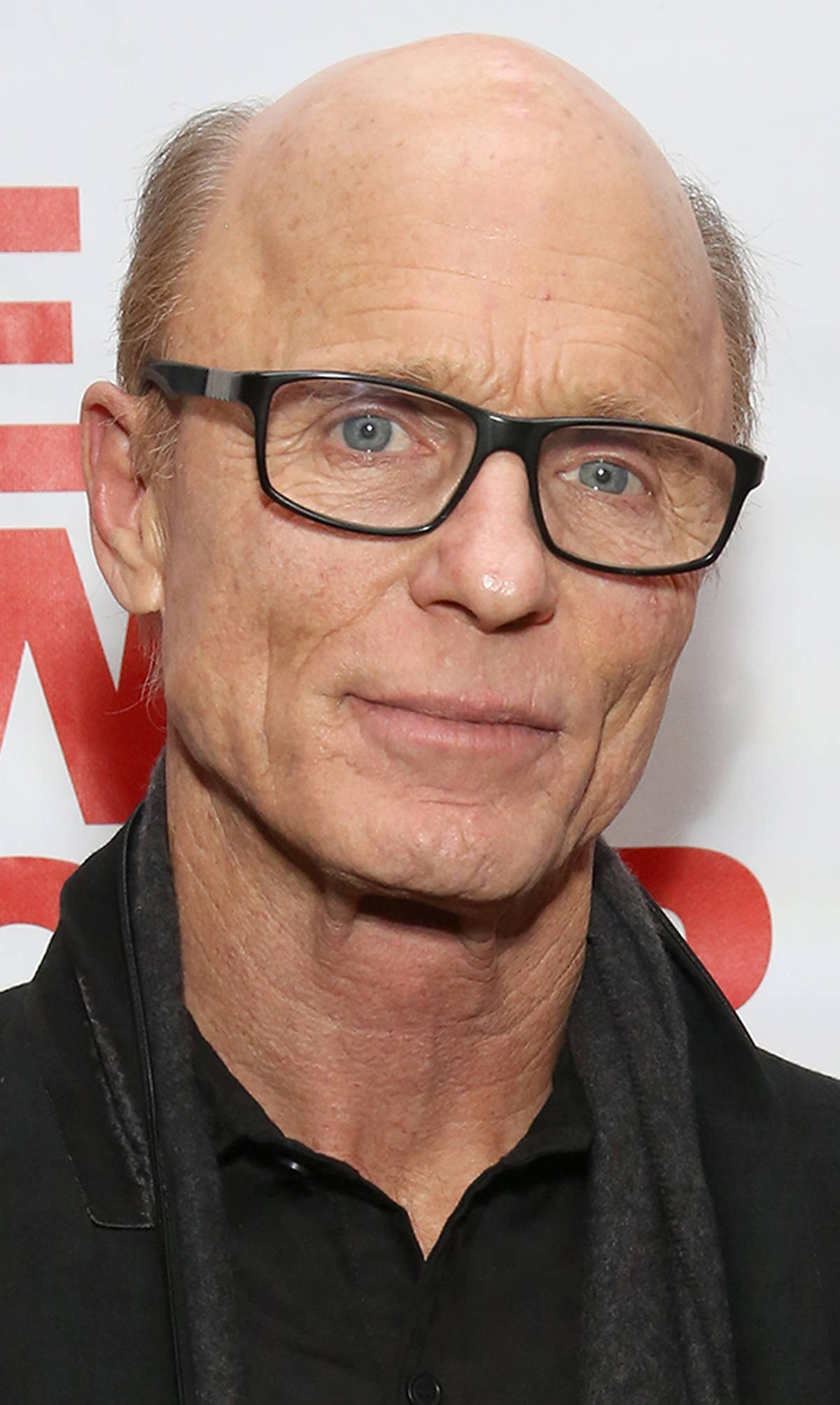 Ed Harris, black-rimmed glasses, blue eyes, Full HD Phone Wallpaper