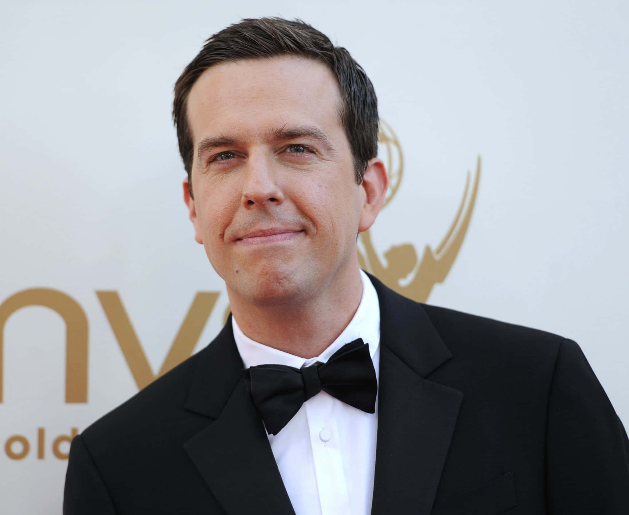 Ed Helms, black tuxedo, bow tie, Full HD Desktop Wallpaper