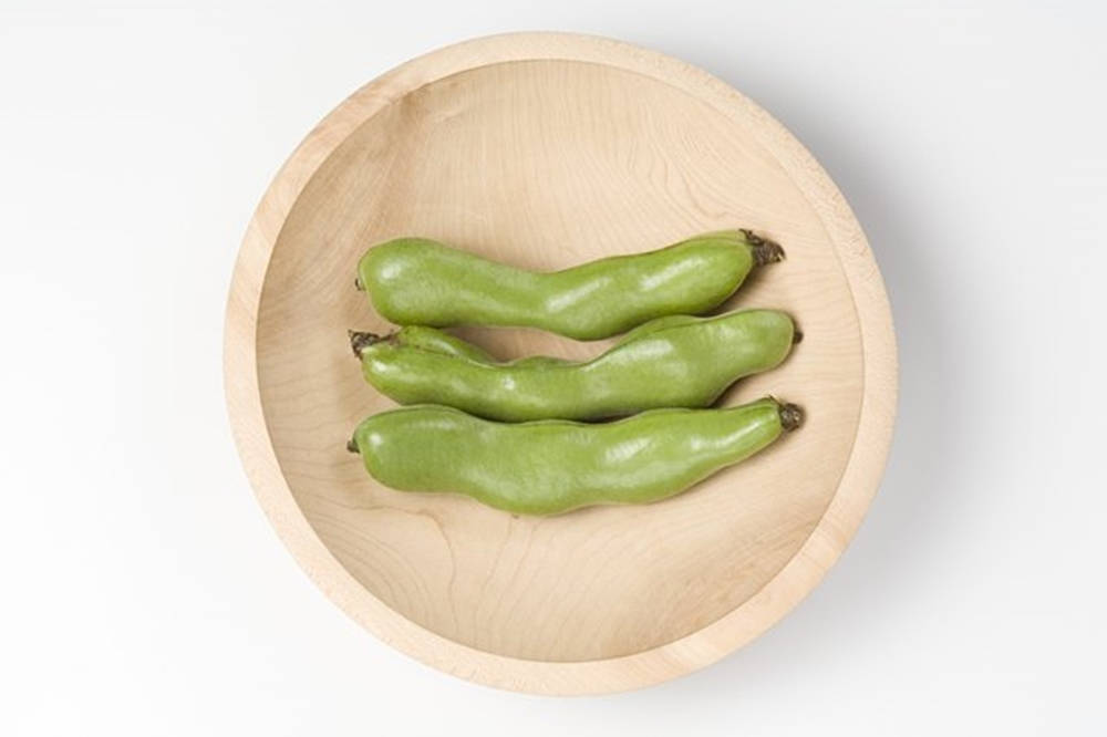 edamame beans, fava beans, light wooden bowl, SD Desktop Wallpaper
