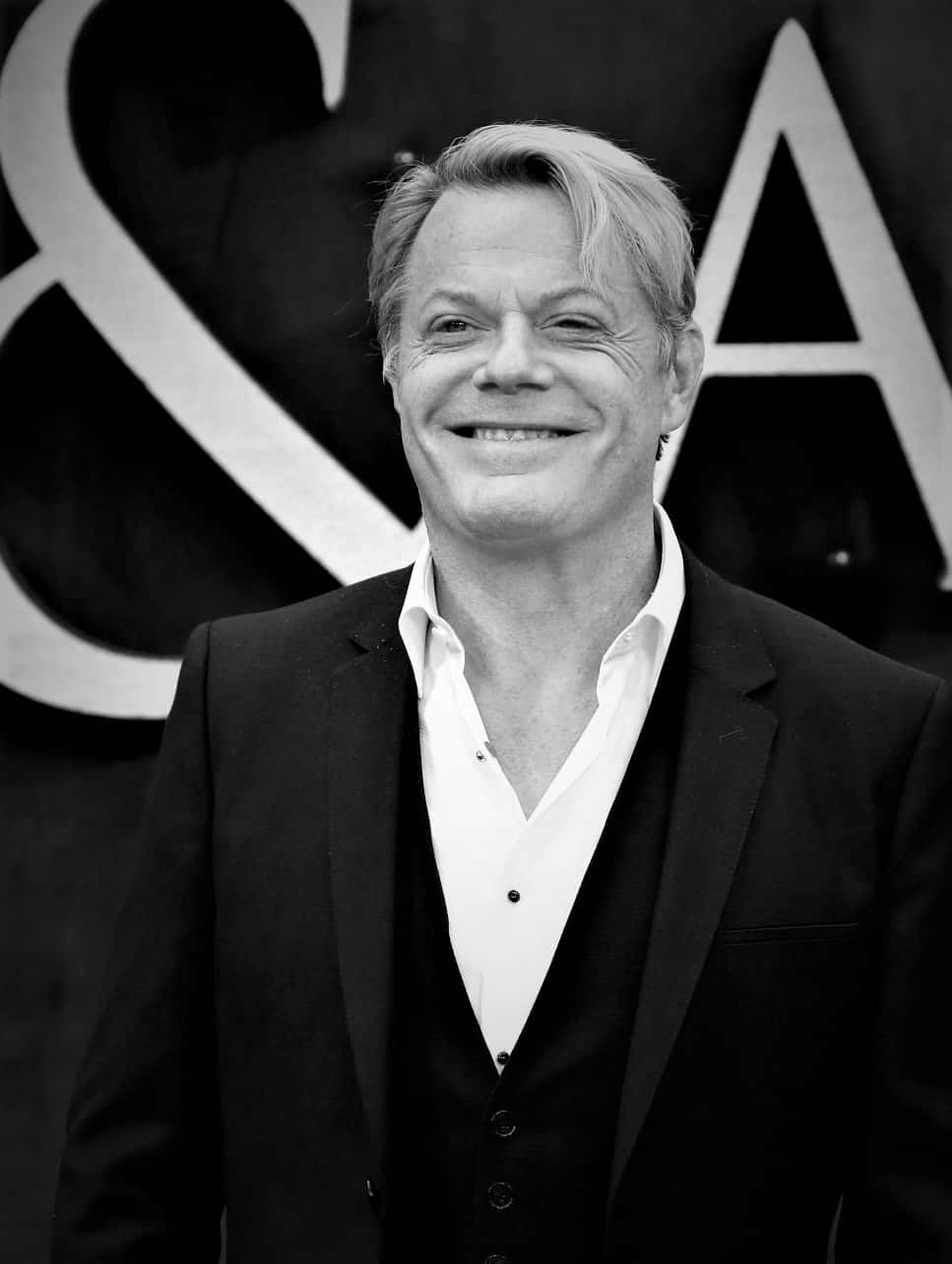 Eddie Izzard, suit and vest, ampersand, HD Phone Wallpaper