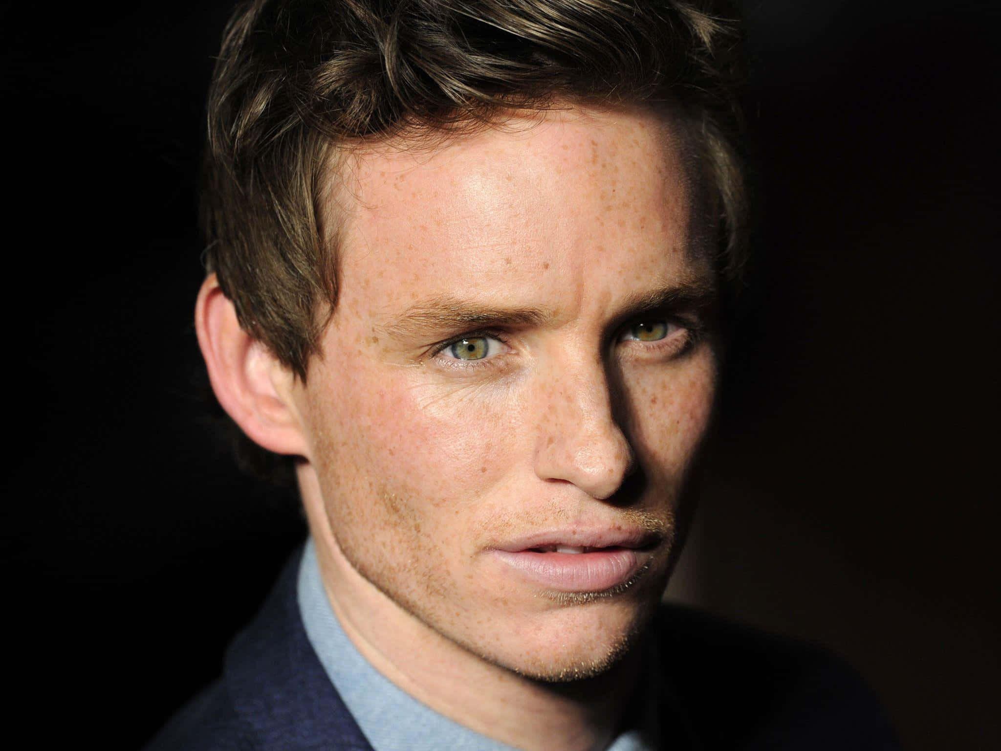 Eddie Redmayne, close-up portrait, freckles, Full HD Desktop Wallpaper