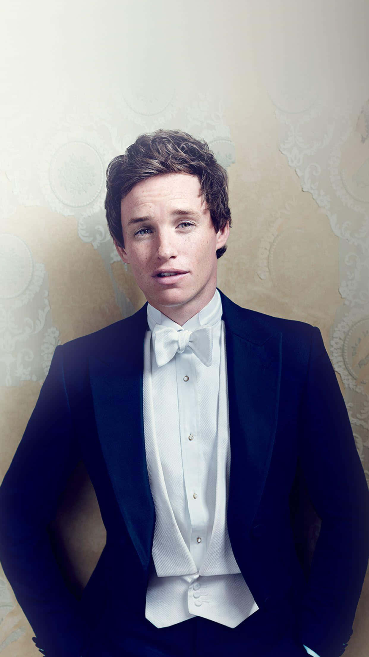 Eddie Redmayne, black tuxedo, white bow tie, Full HD Phone Wallpaper