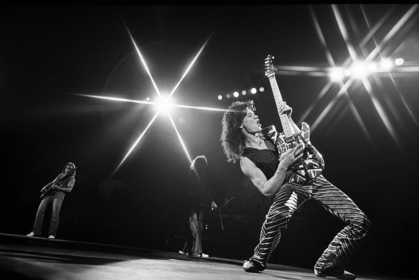 Eddie Van Halen, rock guitarist, striped outfit, HD Desktop Wallpaper