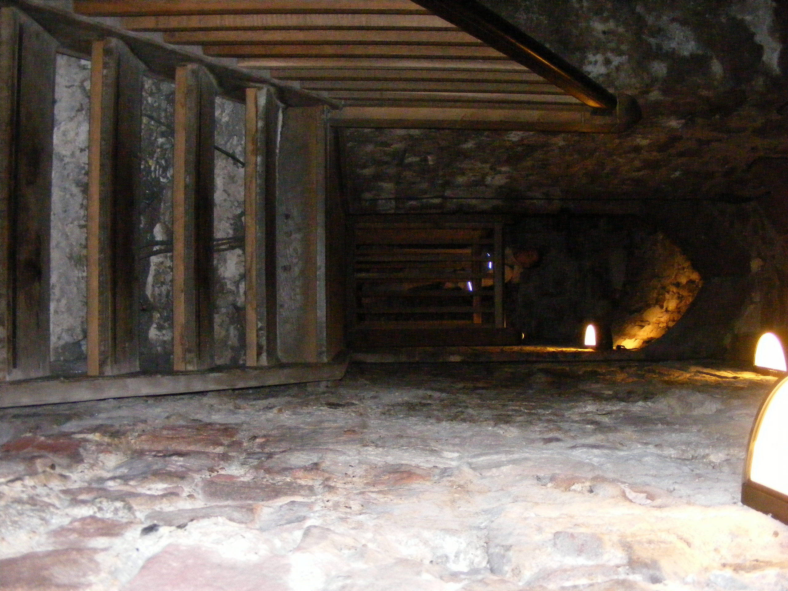 Edinburgh Castle, stone basement, wooden beams, 2K Desktop Wallpaper