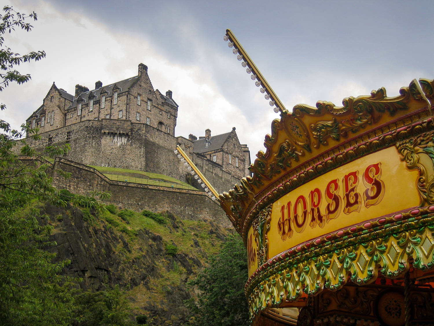 Edinburgh Castle, carousel, gold trim, HD Desktop Wallpaper
