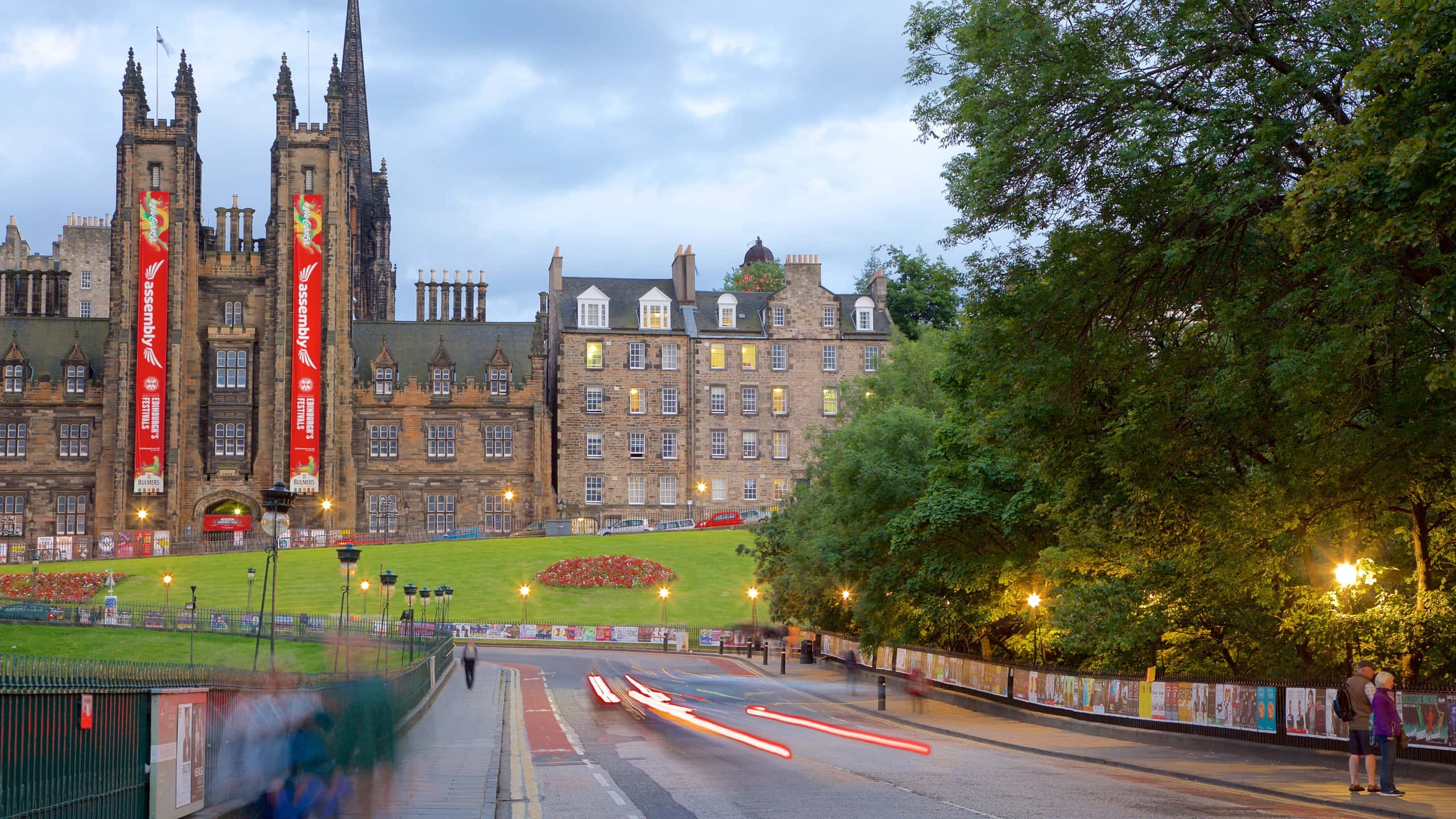 Edinburgh, historic architecture, dusk, 2K Desktop Wallpaper