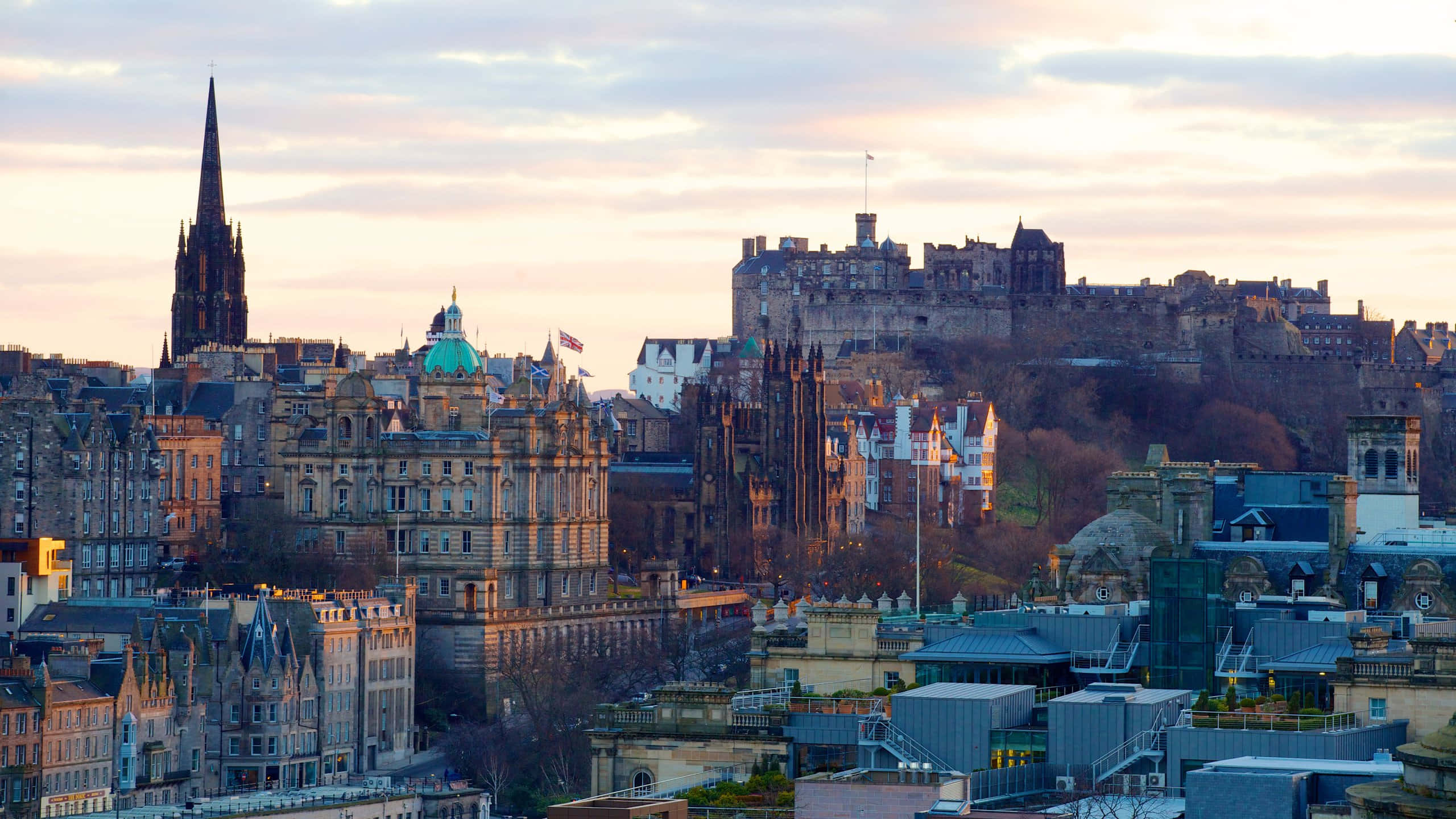 Edinburgh, cityscape, dusk, 2K Desktop Wallpaper