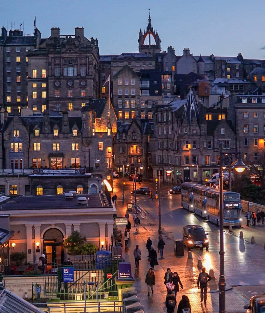 Edinburgh, landmark-filled skyline, dusk, SD Phone Wallpaper