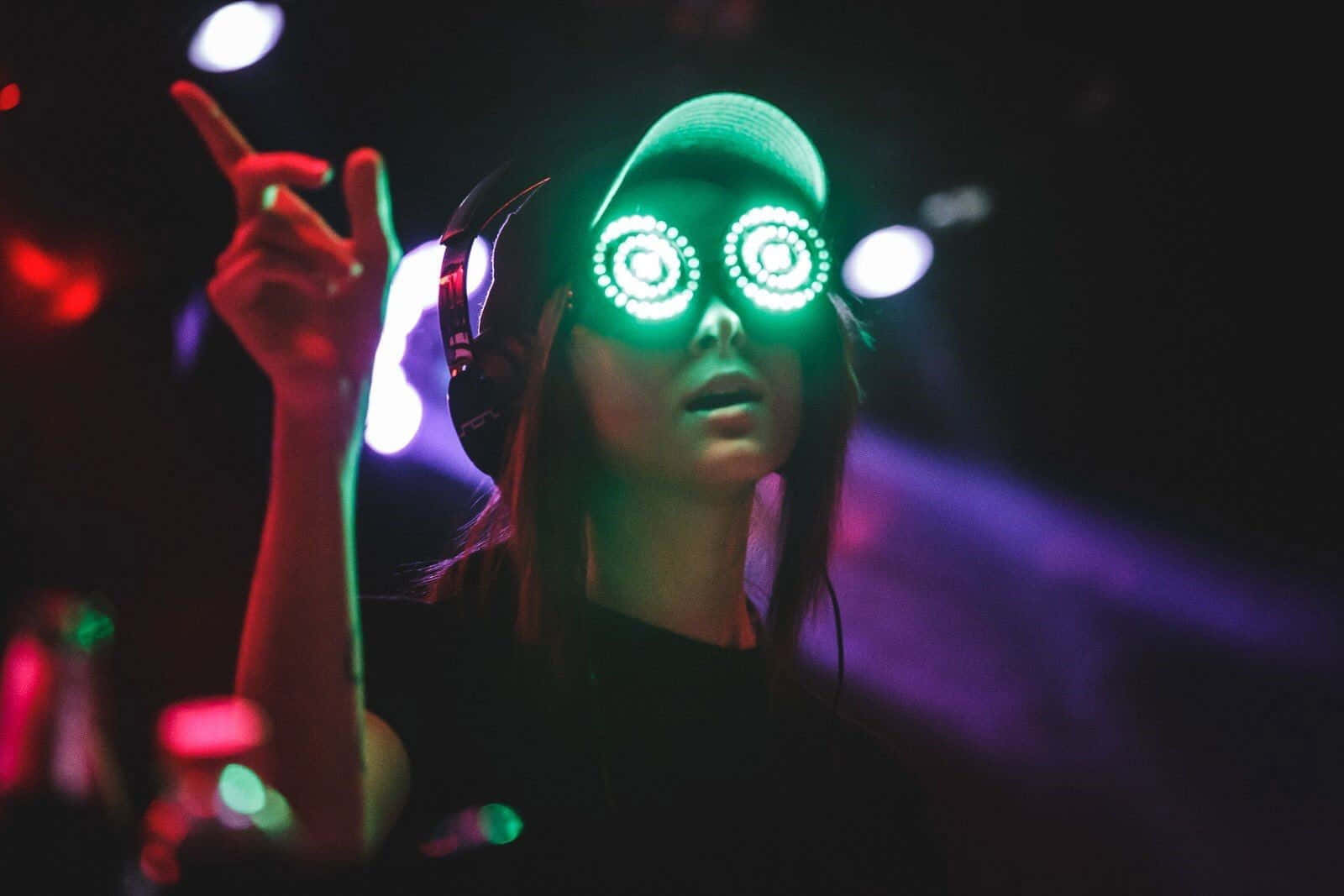 EDM, glowing green LED glasses, headphones, HD Desktop Wallpaper