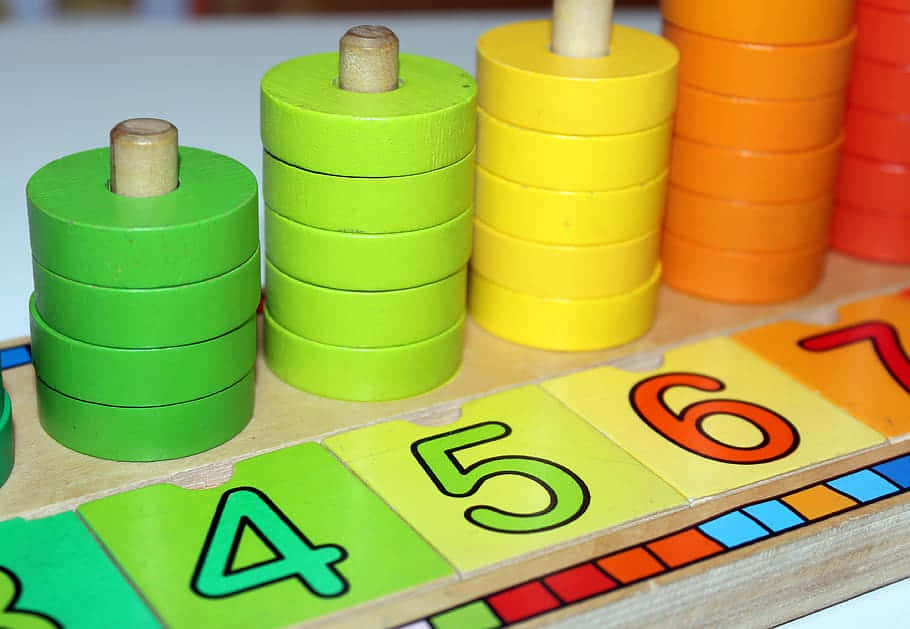 colorful stacking rings, wooden counting blocks, stacked by number, SD Desktop Wallpaper