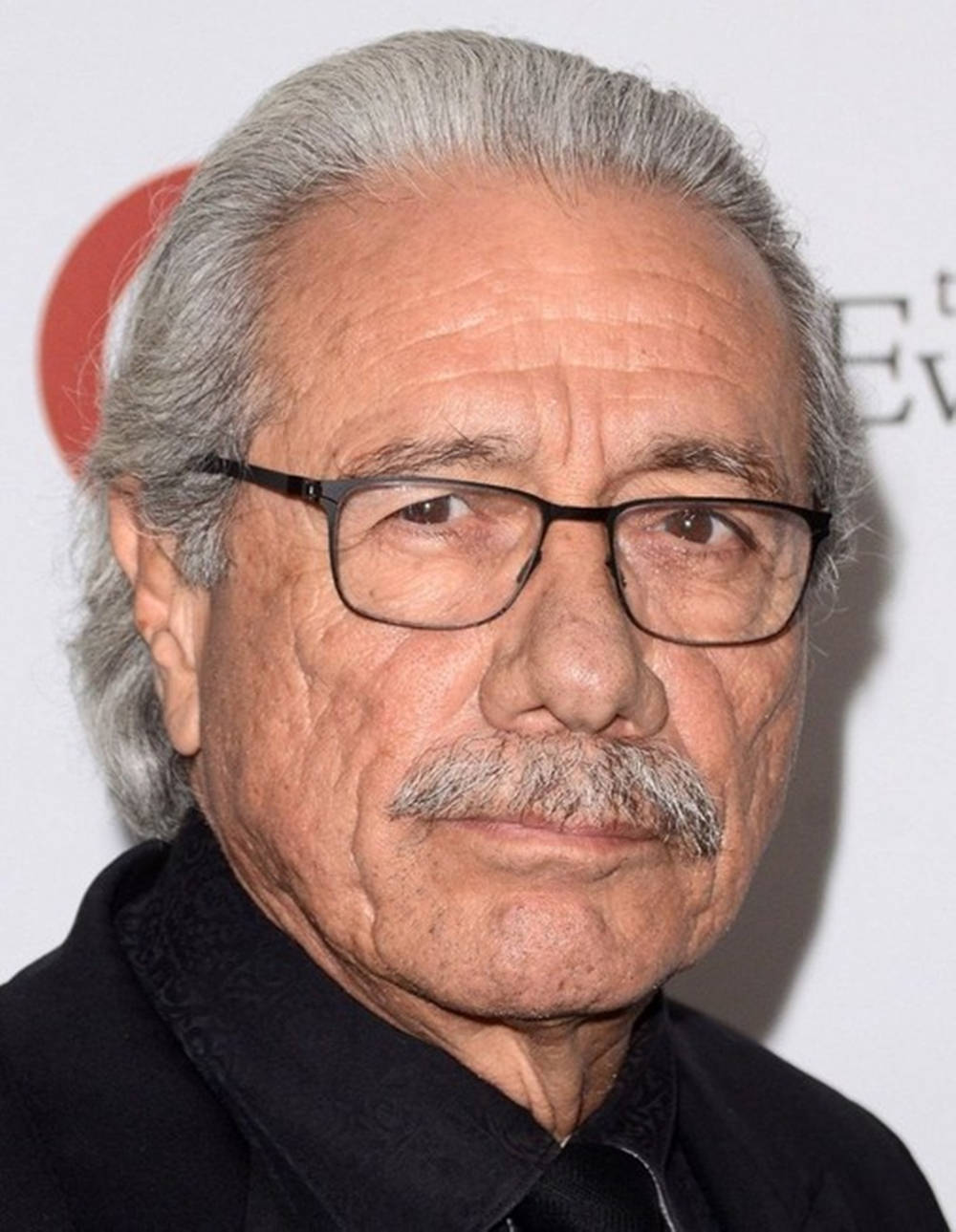 Edward James Olmos, gray hair, glasses, HD Phone Wallpaper