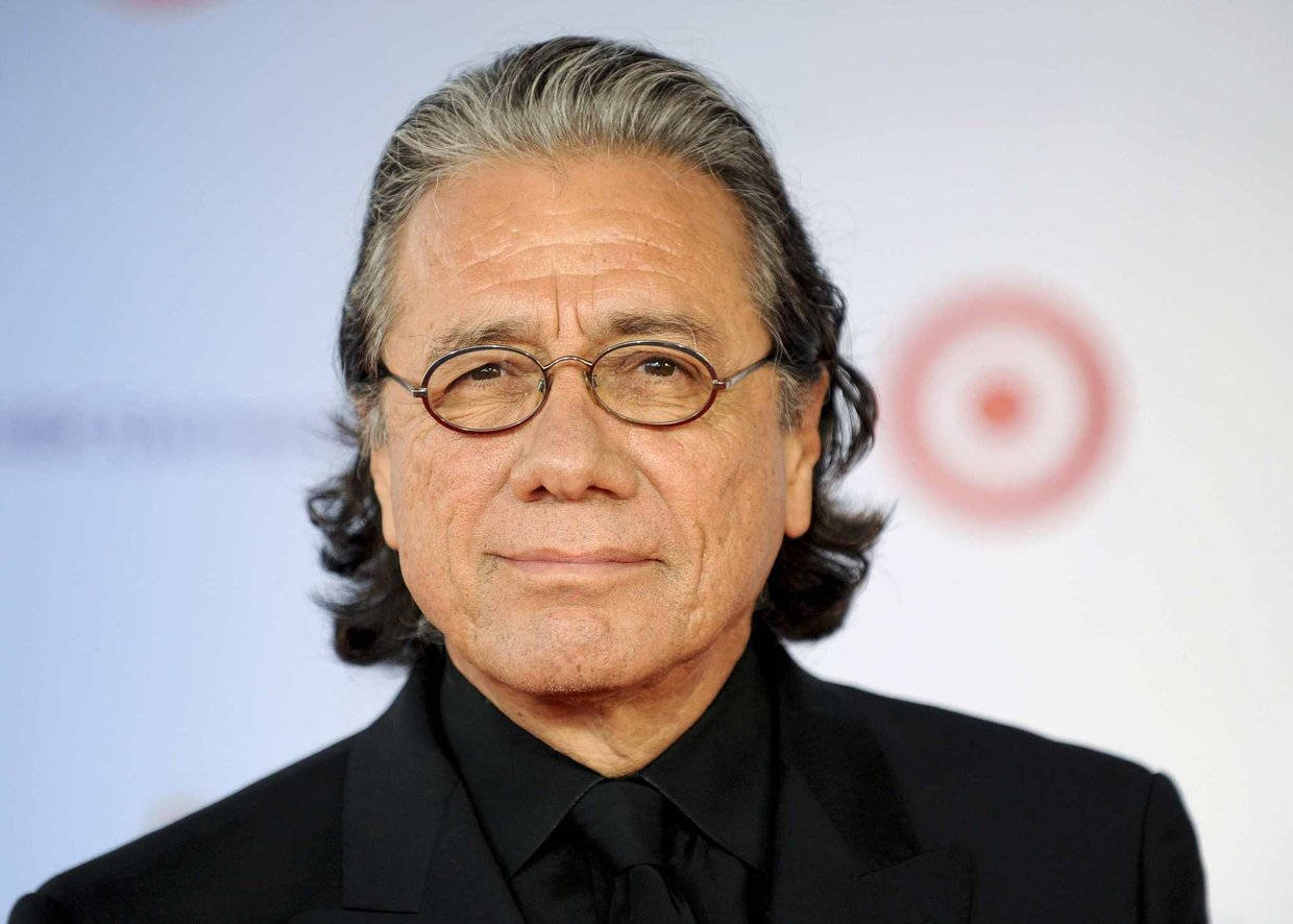 Edward James Olmos, gray hair, glasses, SD Desktop Wallpaper