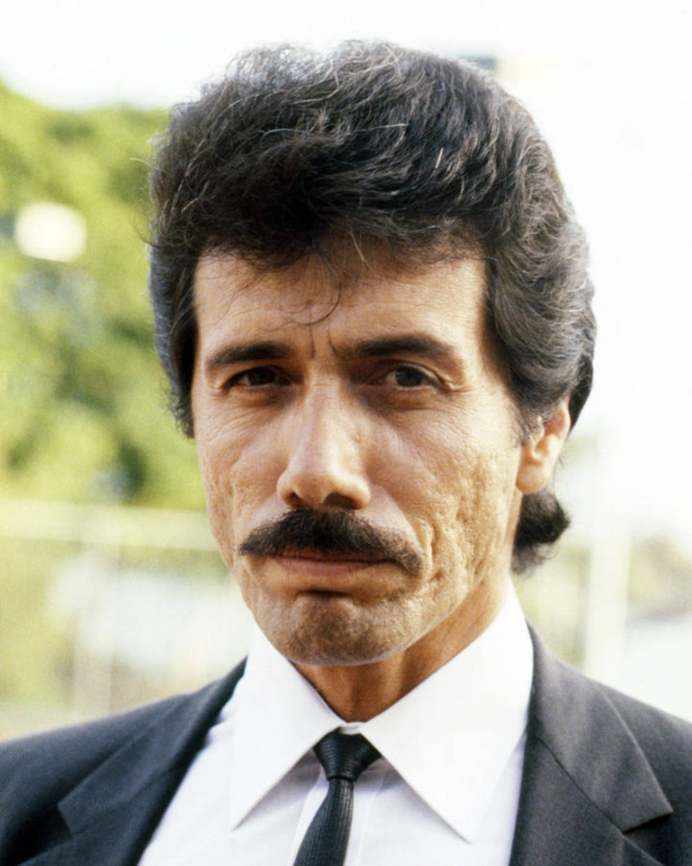 Edward James Olmos, black tie, suit and tie, SD Phone Wallpaper