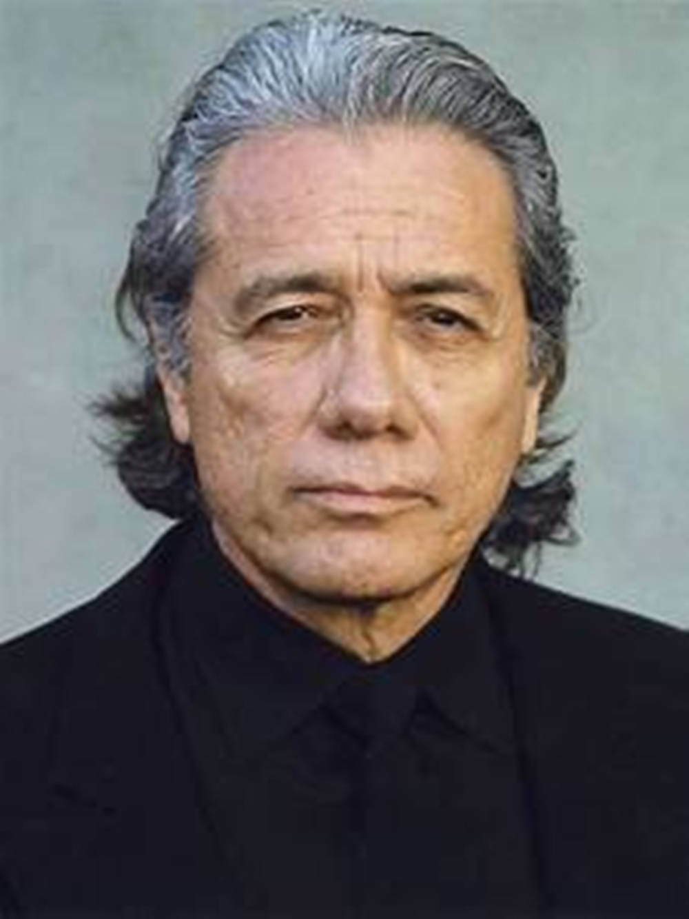 Edward James Olmos, gray hair, black suit, HD Phone Wallpaper