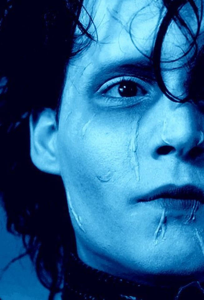 Edward Scissorhands, tear-like streaks, intense blue lighting, SD Phone Wallpaper