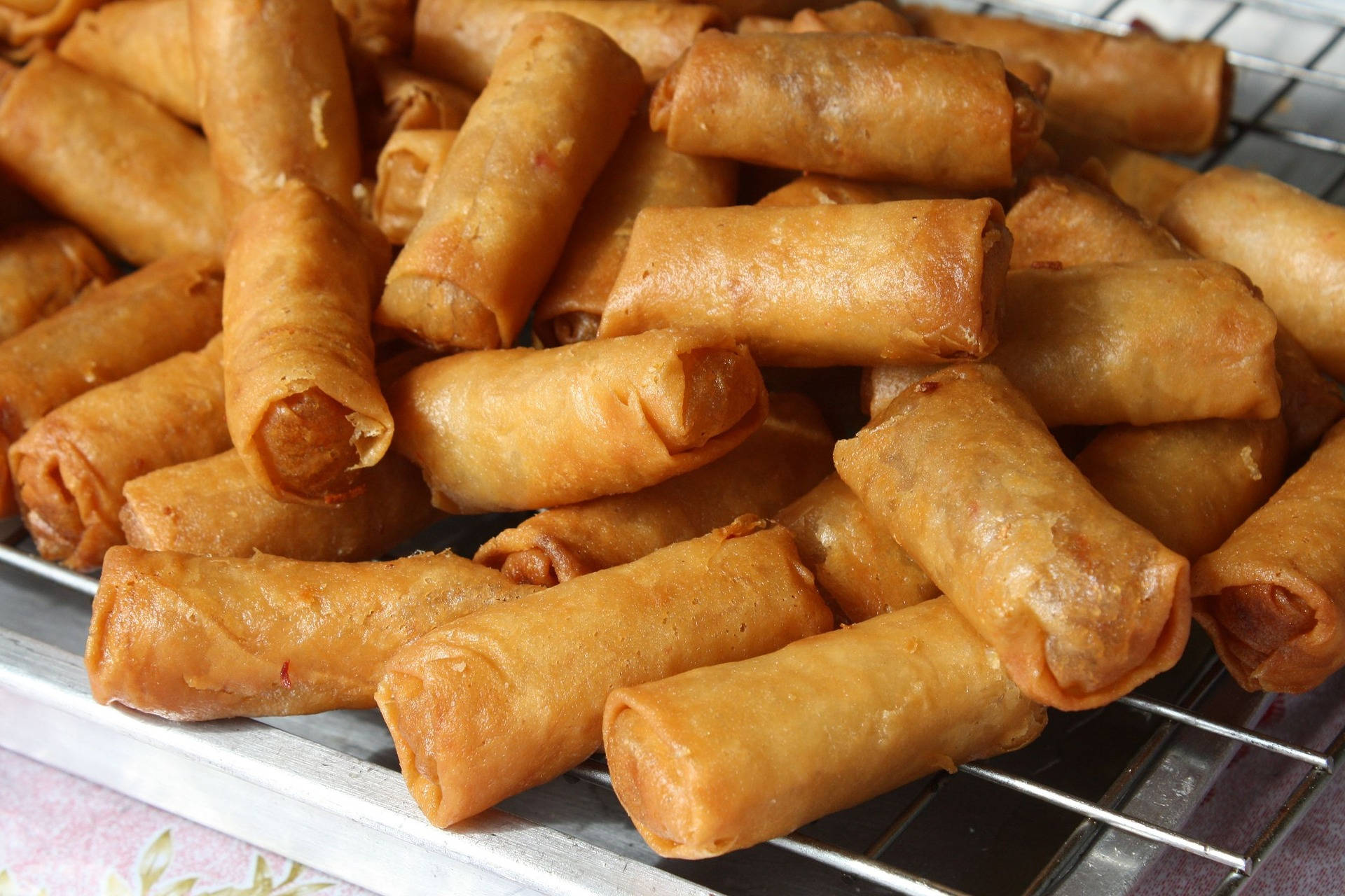 Egg Rolls, wire rack, metal cooling rack, Full HD Desktop Wallpaper