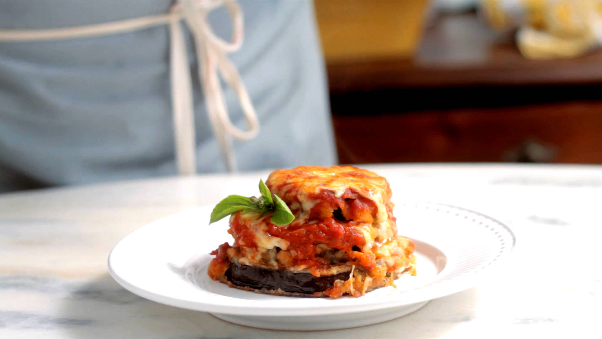 eggplant parmesan, thick red sauce, basil, Full HD Desktop Wallpaper