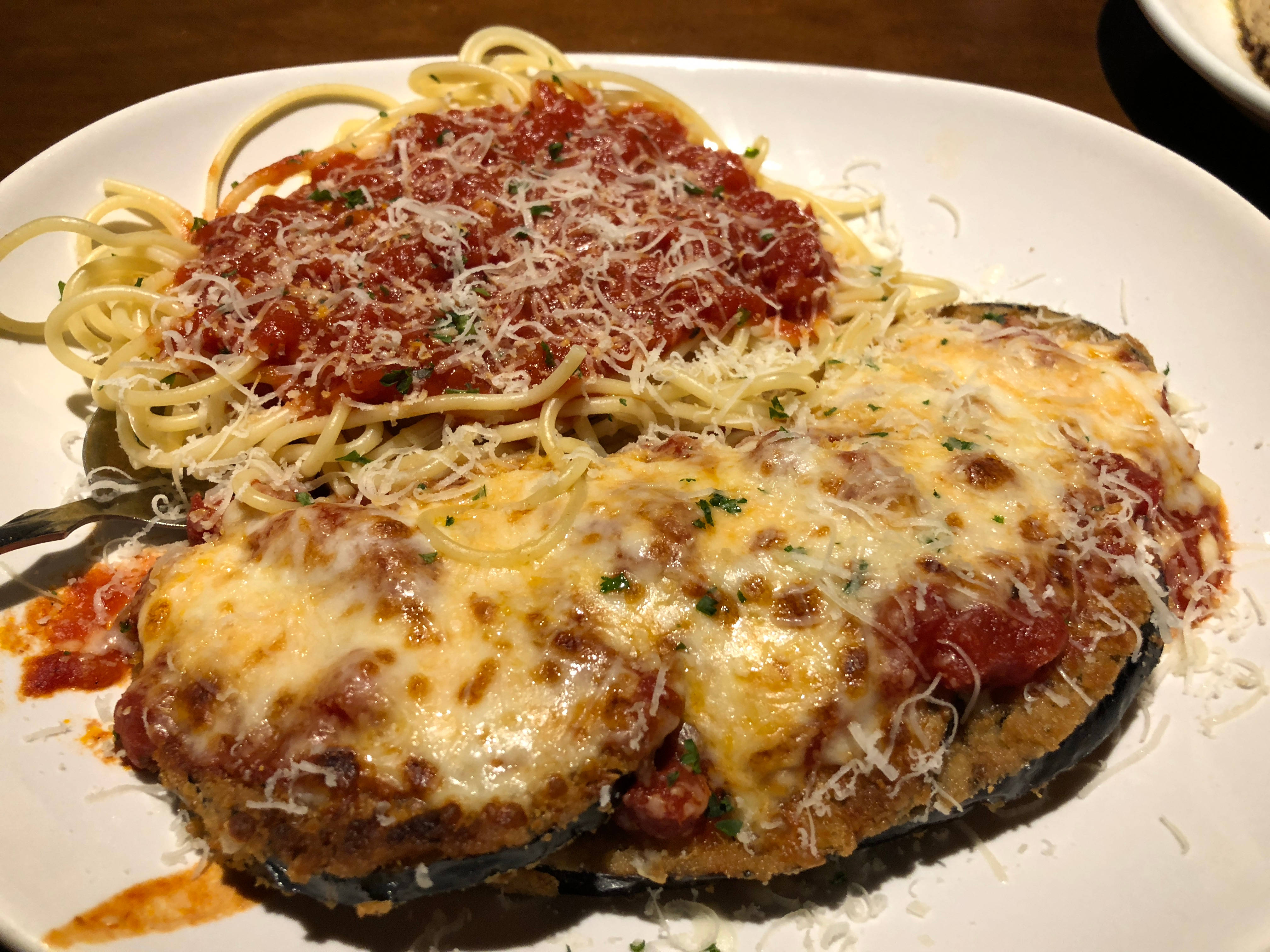 Cheesy Eggplant Parmigiana Spaghetti Pasta, tomato sauce, grated parmesan cheese, 4K Desktop Wallpaper