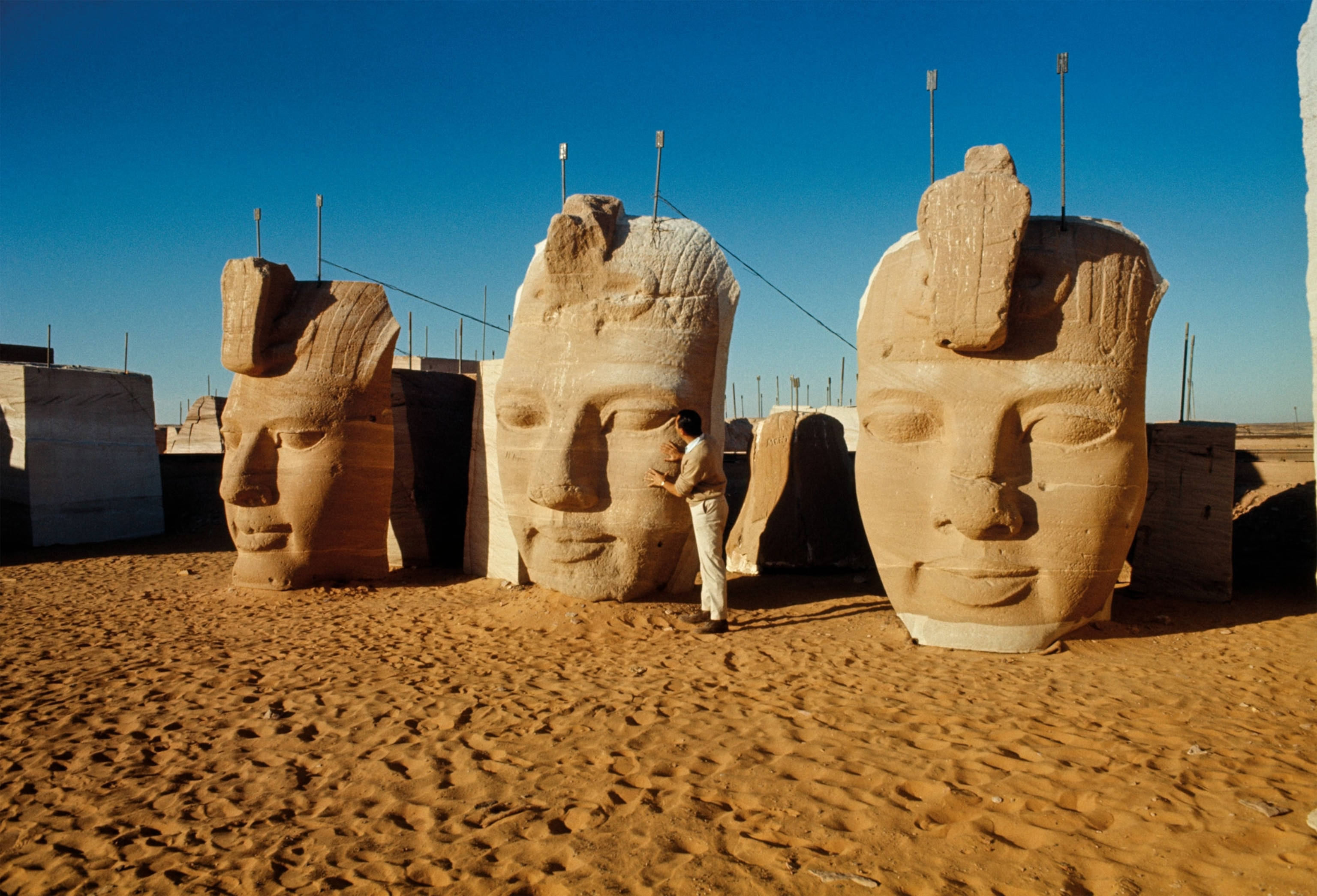 colossal statue, faces, temple in Abu Simbel, 2K Desktop Wallpaper