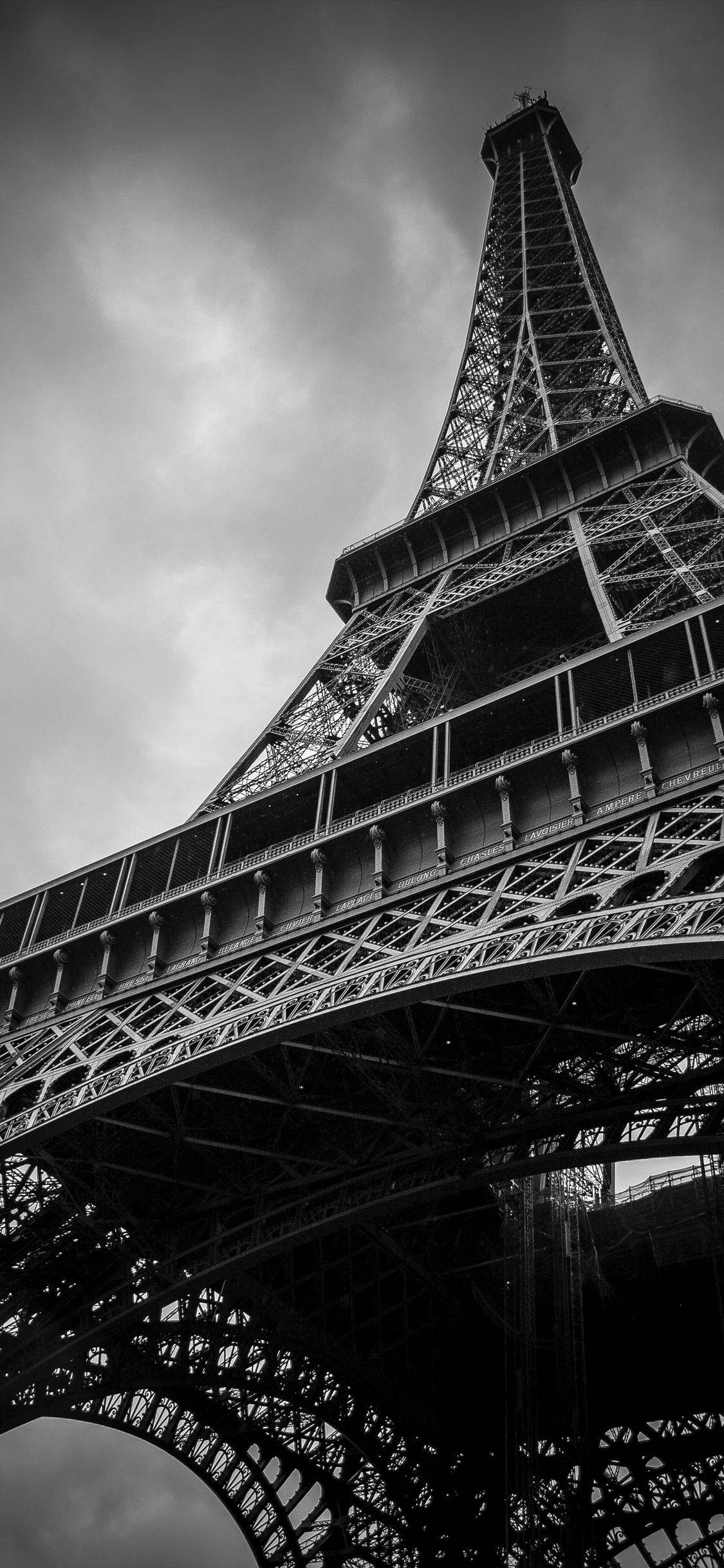 Eiffel Tower, worm's eye view, black and white, Full HD Phone Wallpaper