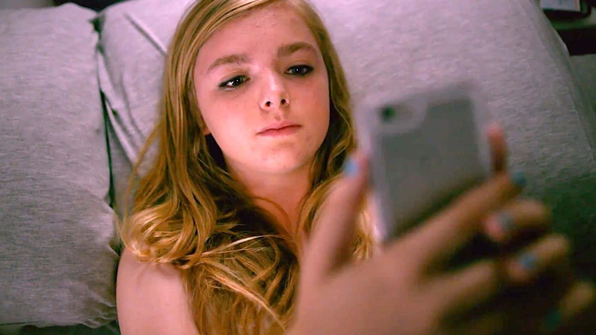 eighth grade, blonde hair, gray couch, Full HD Desktop Wallpaper