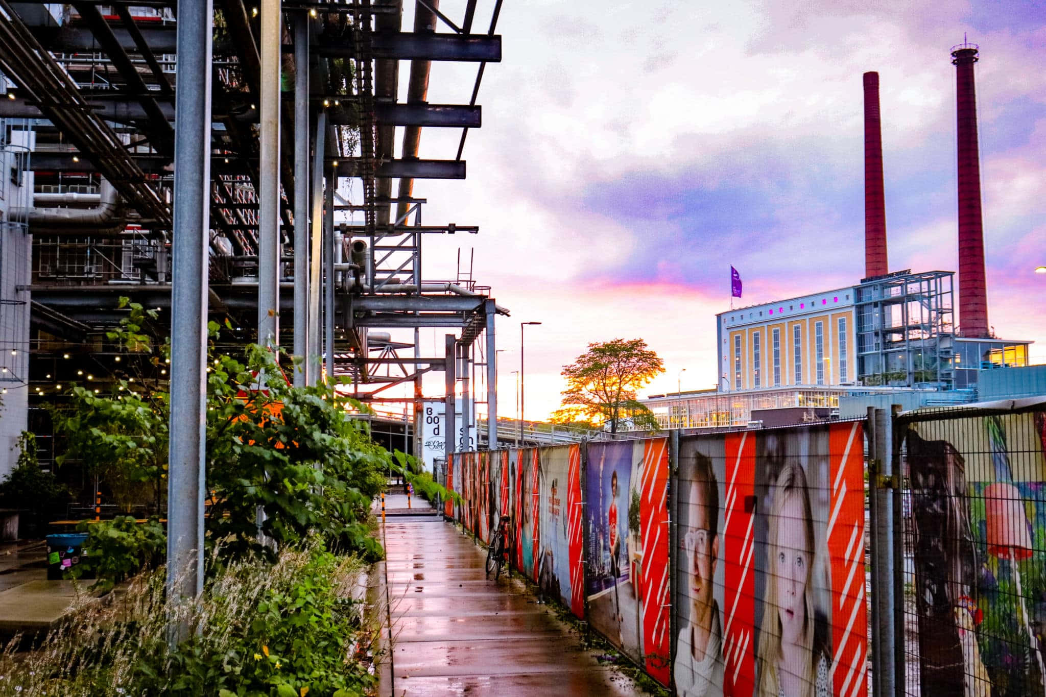 Eindhoven, industrial pathway, graffiti walls, Full HD Desktop Wallpaper