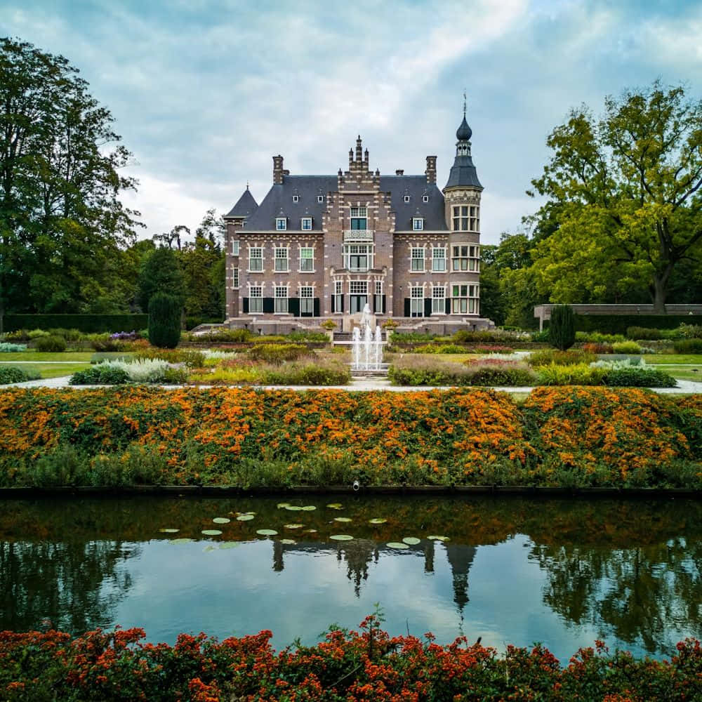 Eindhoven, historic castle, ornate turrets, SD Desktop Wallpaper