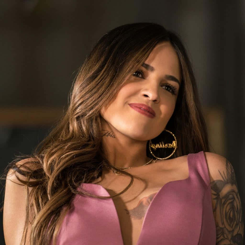 Eiza Gonzalez, pink satin top, gold hoop earrings, SD Desktop Wallpaper
