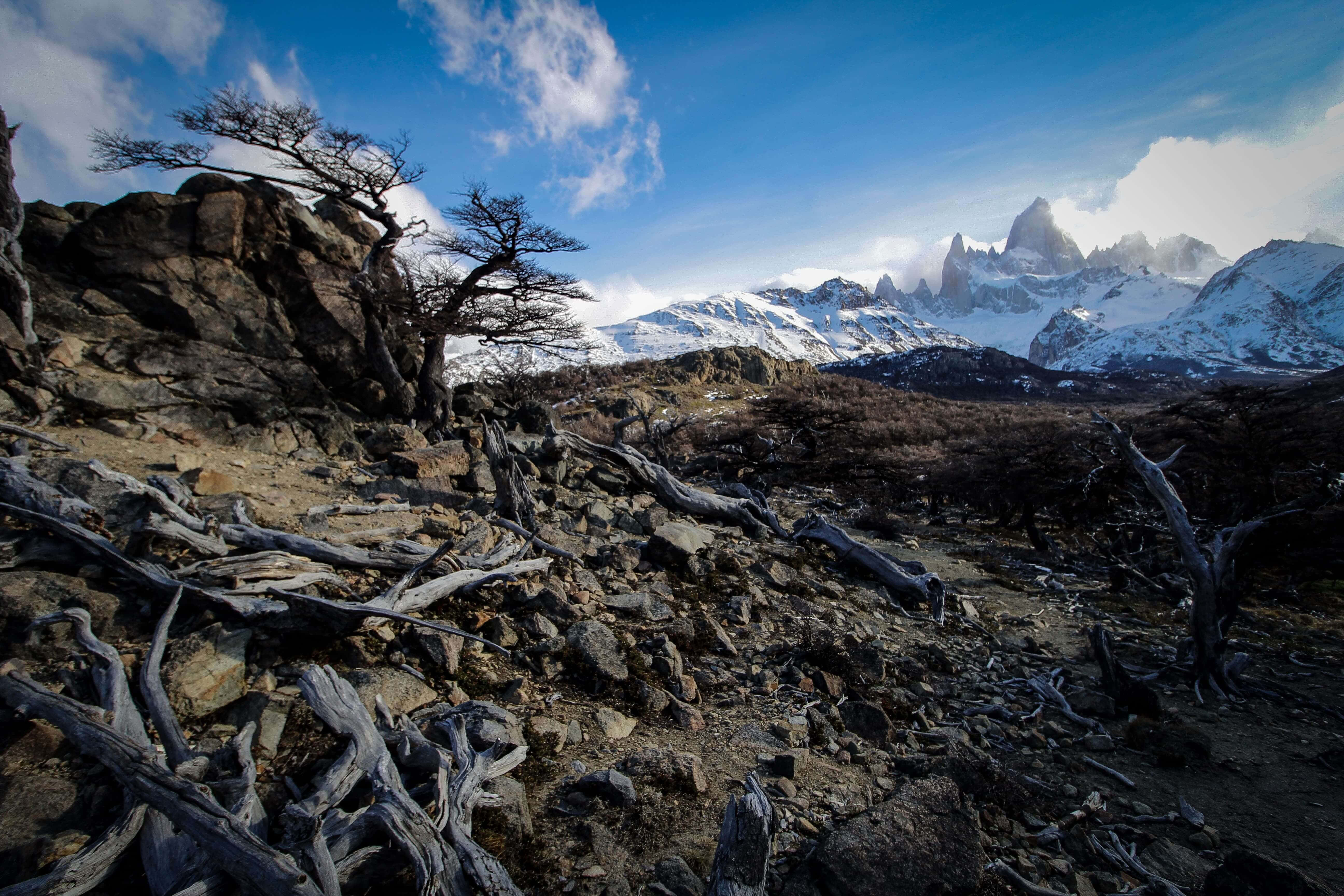 El Chalten, snow-capped peaks, blue sky, 5K Desktop Wallpaper