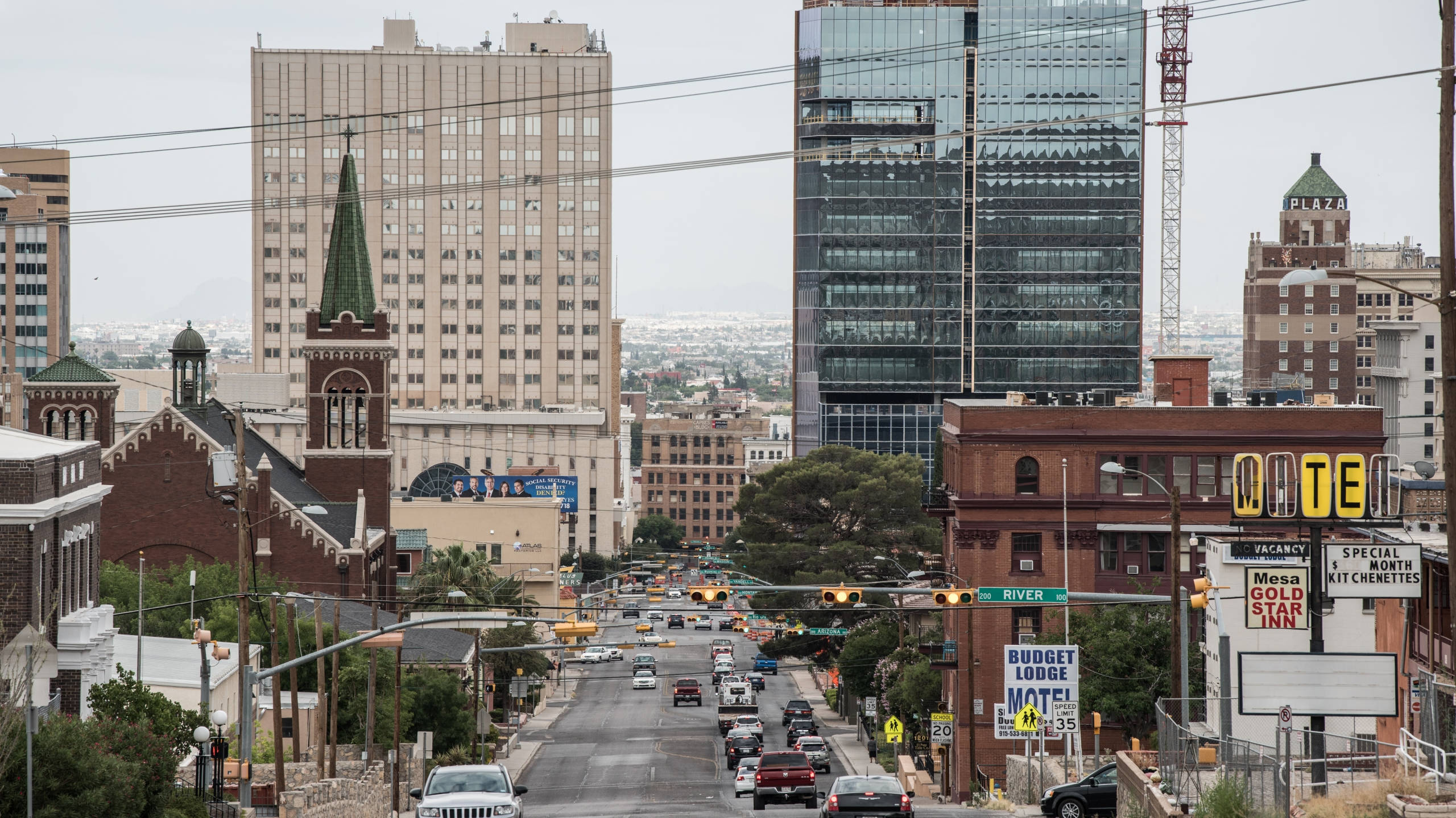 El Paso, historic brick buildings, modern glass skyscrapers, 2K Desktop Wallpaper