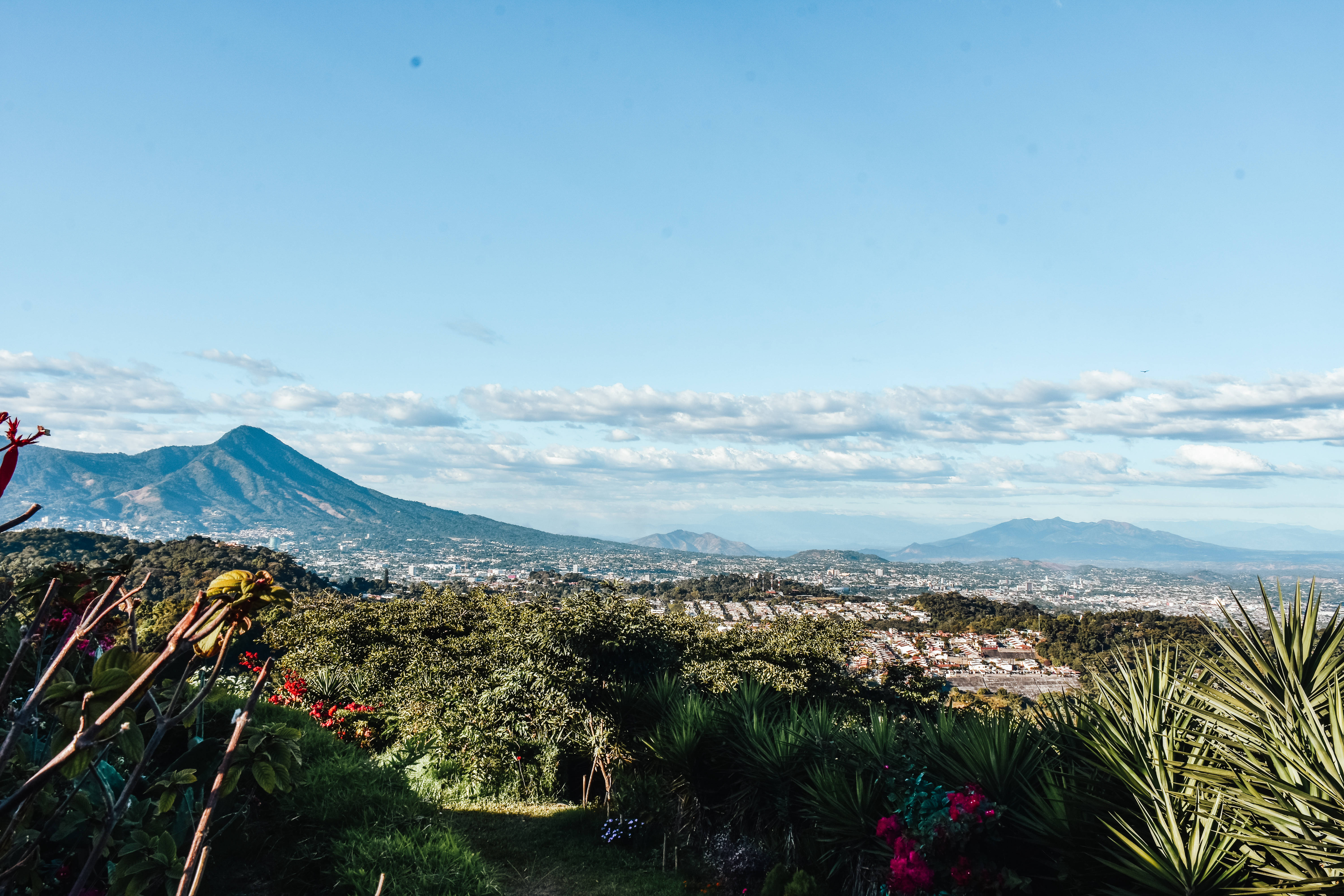 El Salvador, cityscape, volcano, 5K Desktop Wallpaper