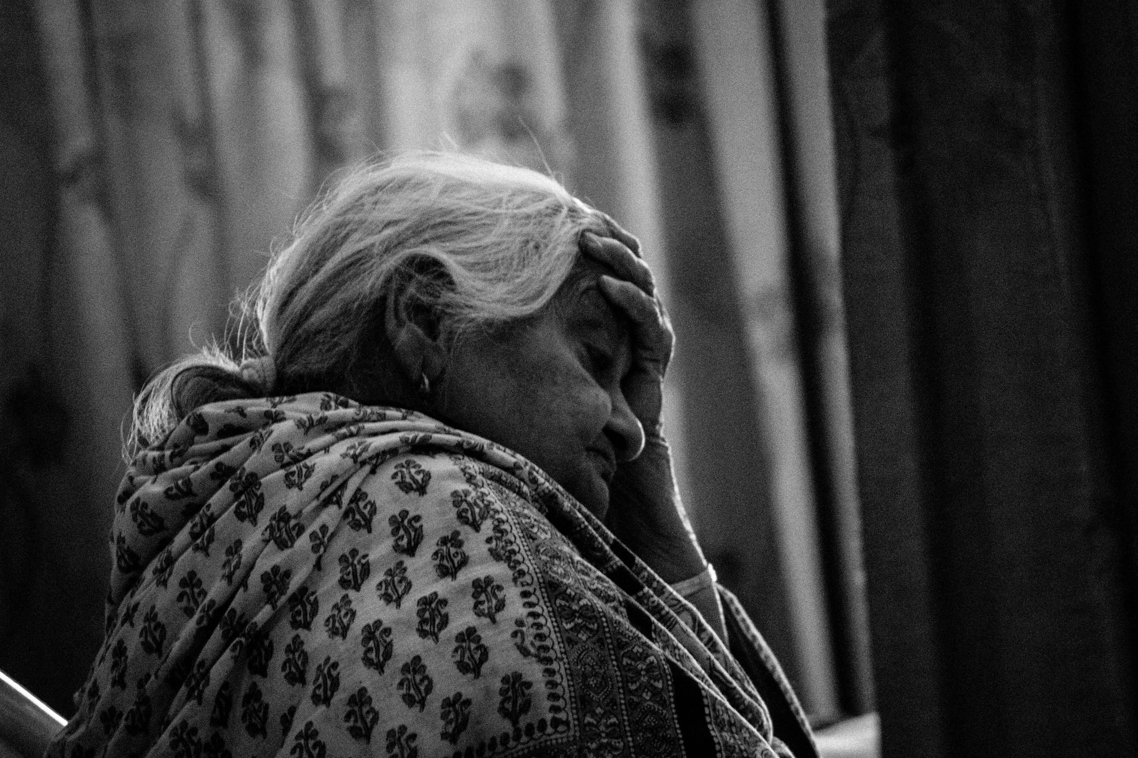 elderly woman, white hair, patterned shawl, 4K Desktop Wallpaper