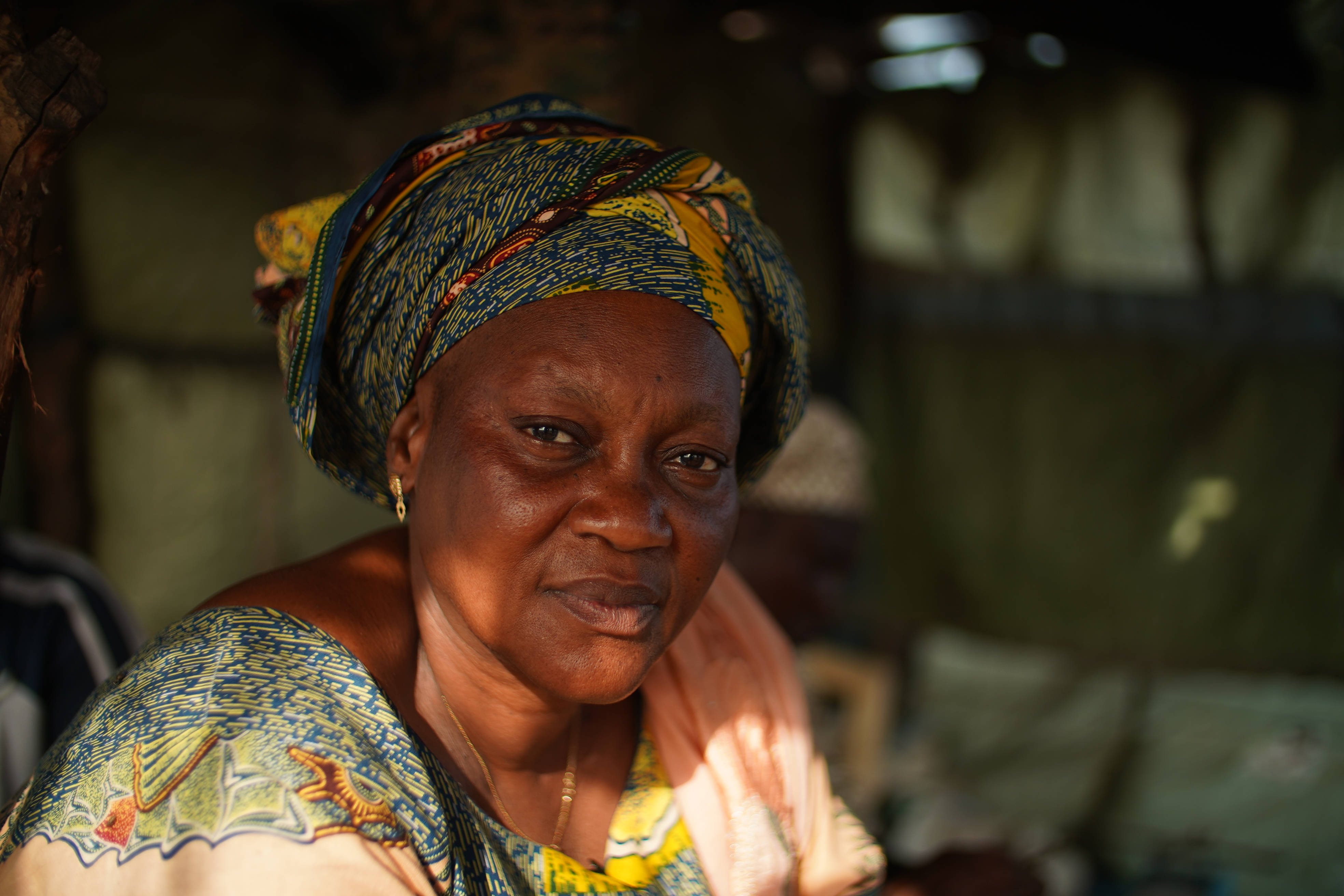 elderly woman, traditional head tie, colorful headwrap, 4K Desktop Wallpaper