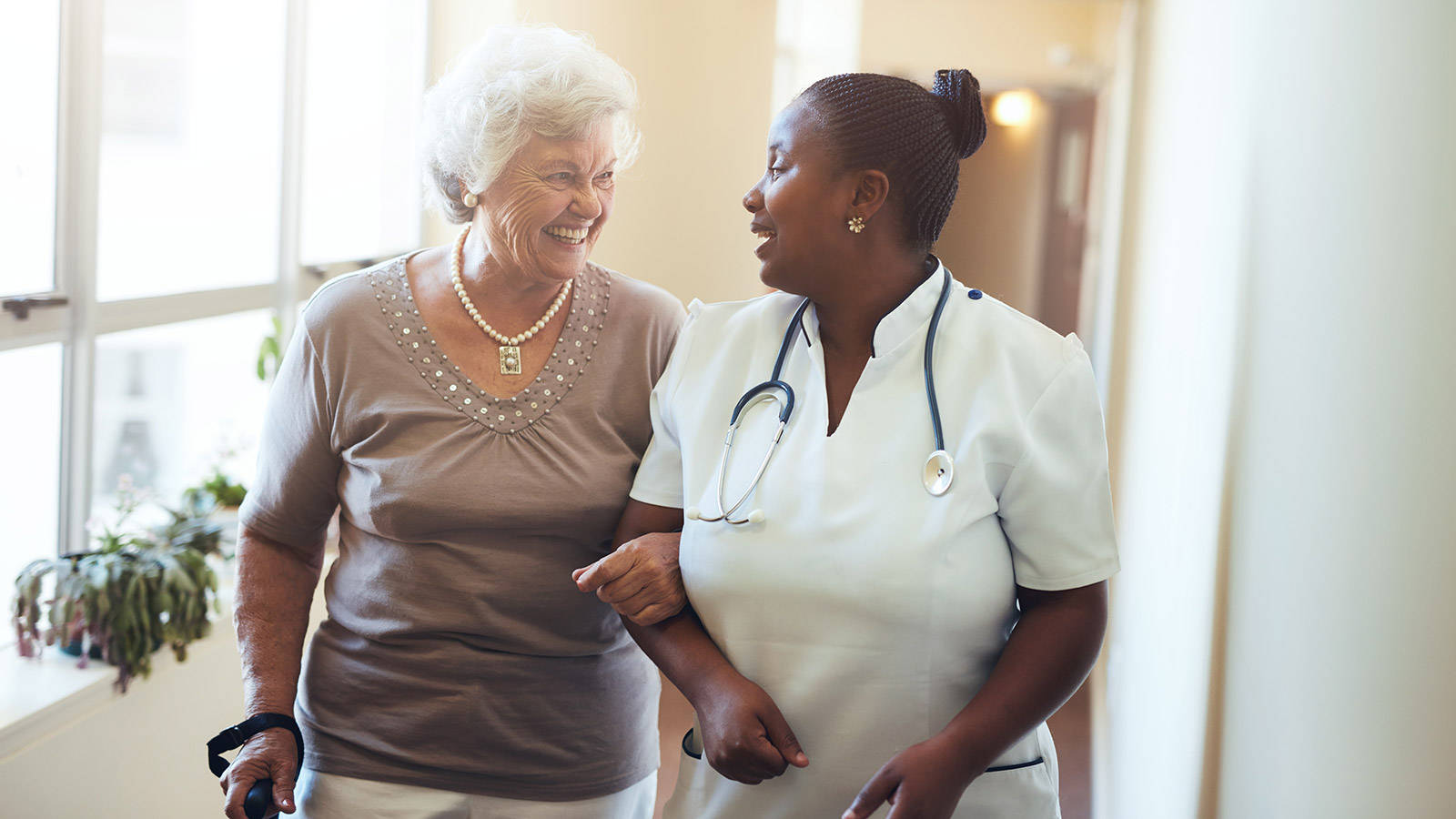 elderly woman, geriatric nurse, bright hospital corridor, HD Desktop Wallpaper