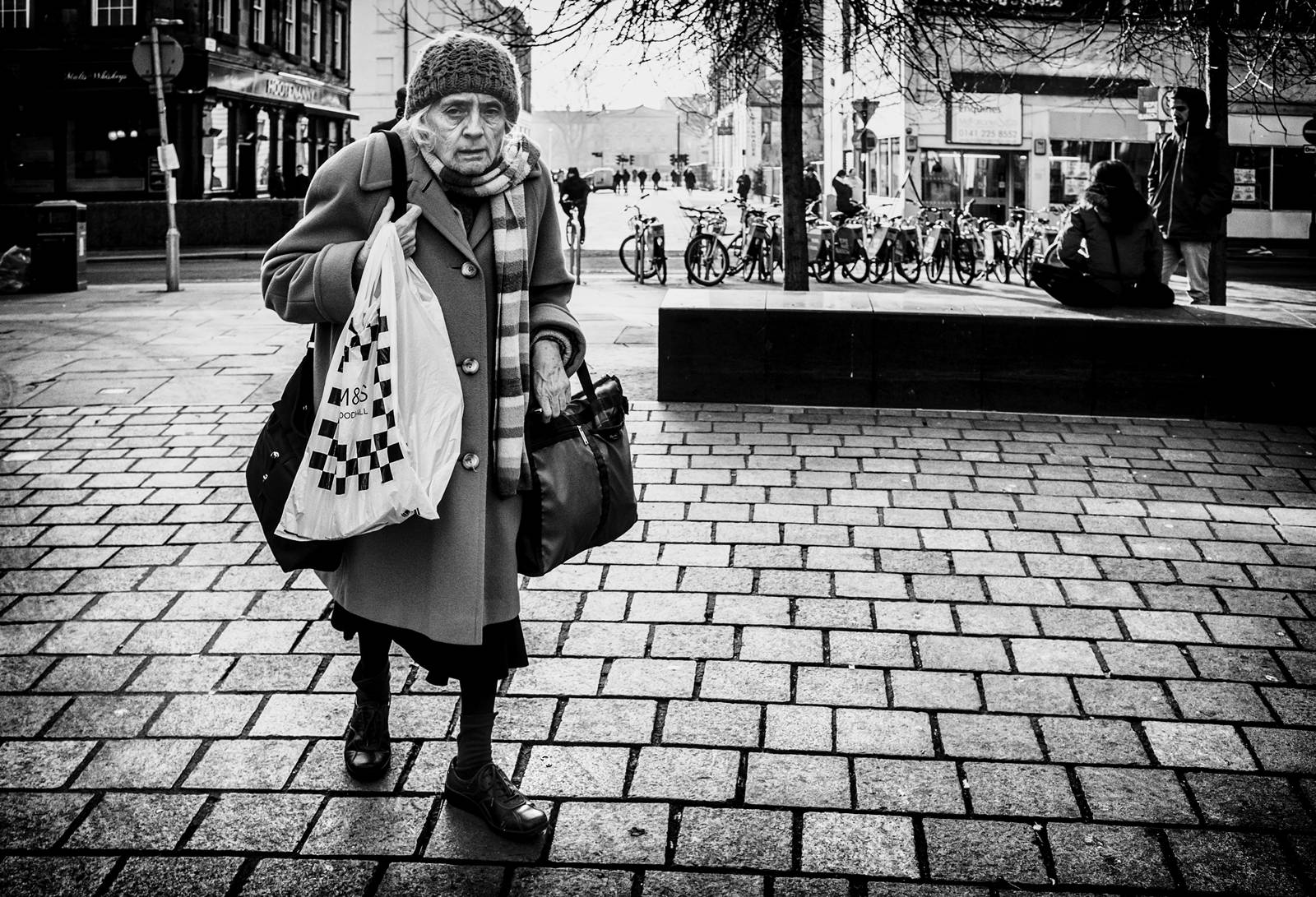 elderly woman, coat, scarf, HD Desktop Wallpaper