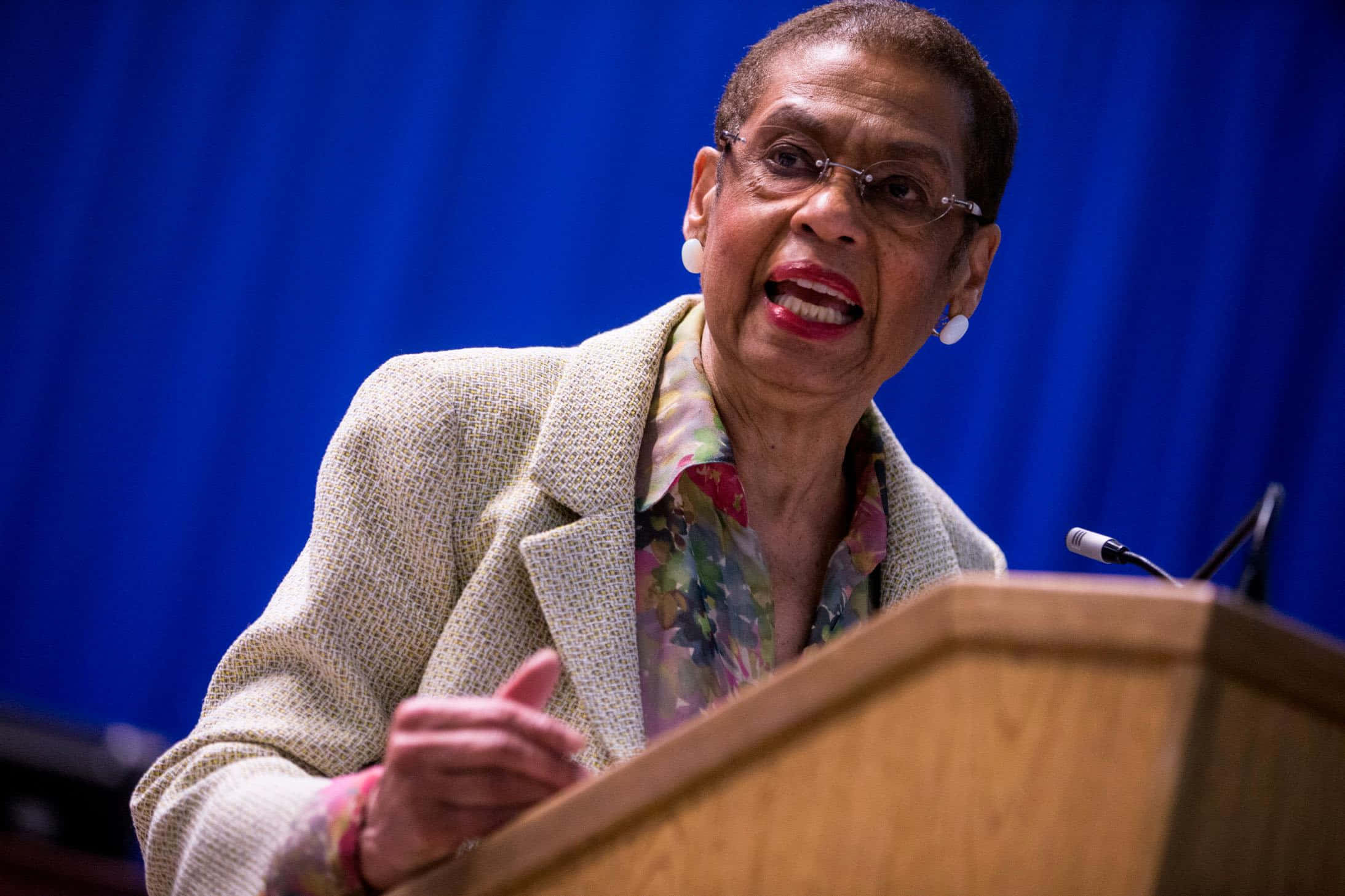 Eleanor Holmes Norton, glasses, red lipstick, Full HD Desktop Wallpaper
