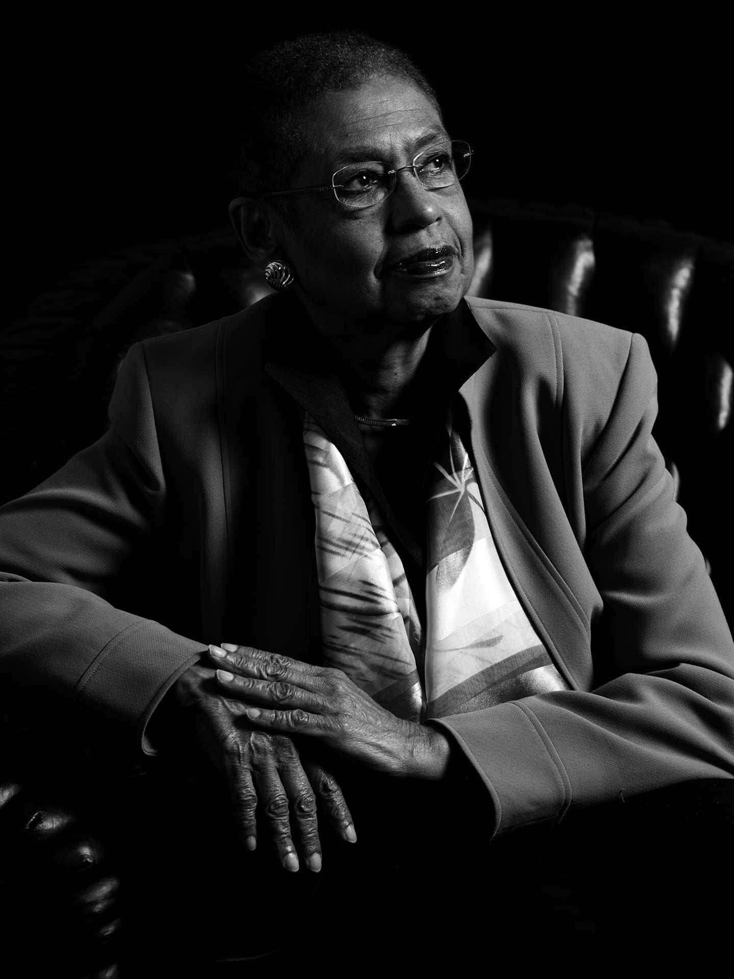 Eleanor Holmes Norton, leather chair, glasses, Full HD Phone Wallpaper