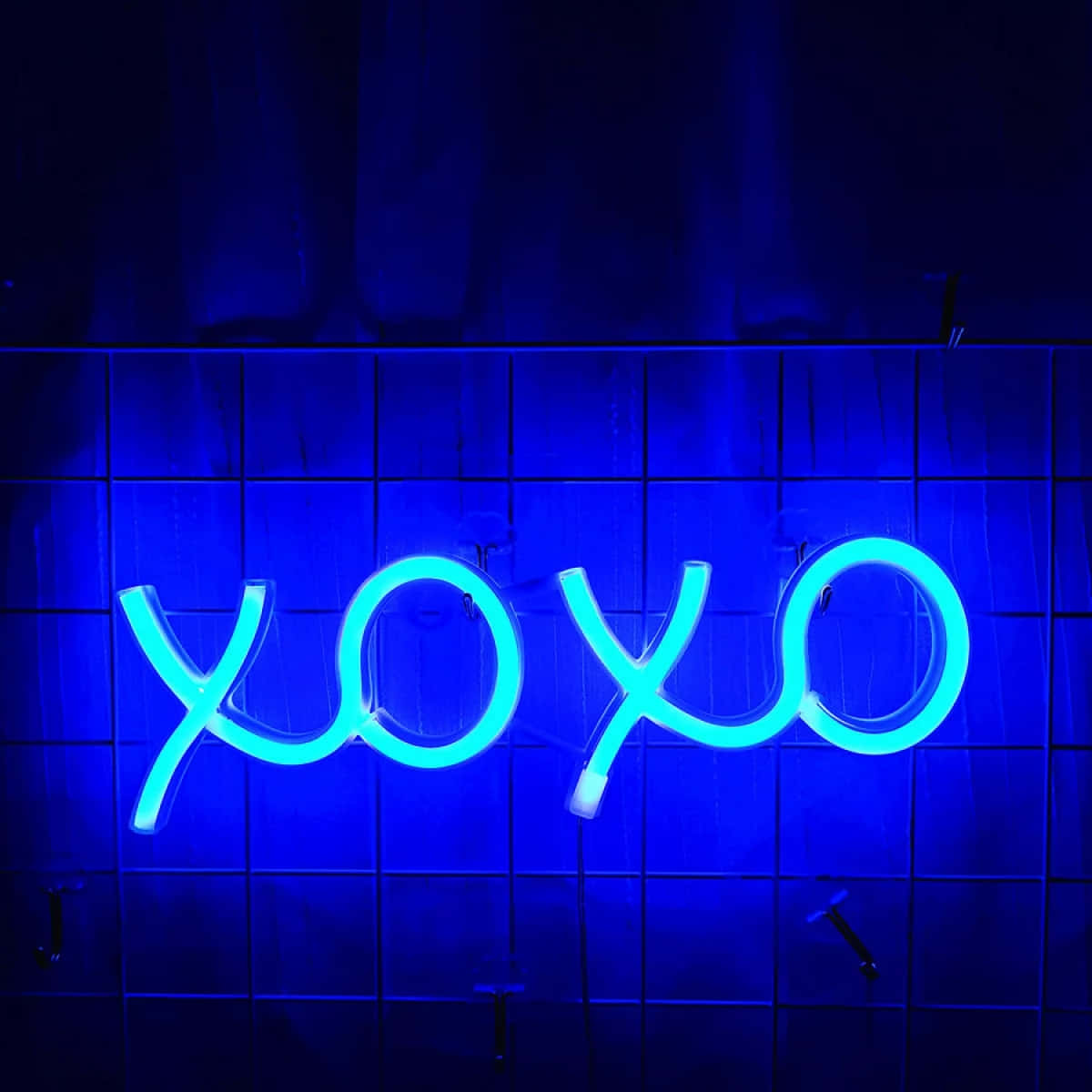 Electric Blue Neon X O X O, xoxo, cursive, SD Desktop Wallpaper