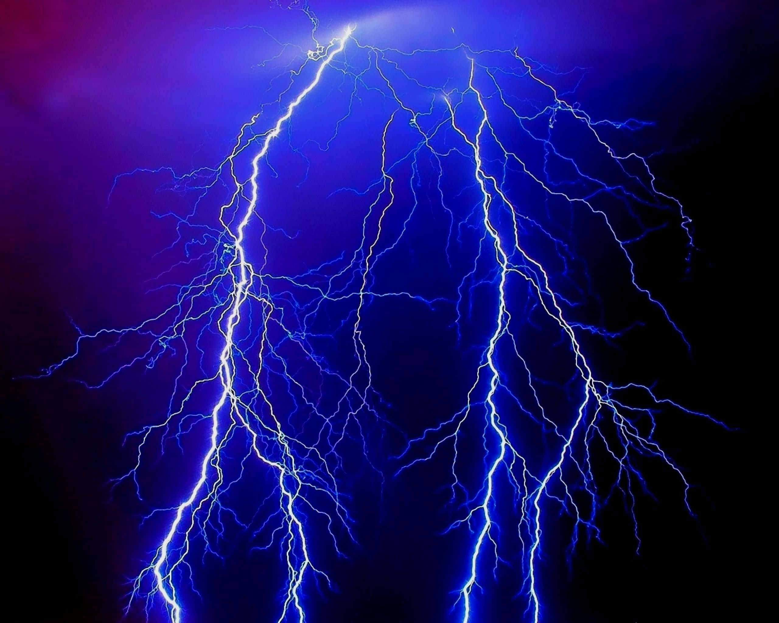 blue lightning bolt, dark sky, electric energy, 2K Desktop Wallpaper