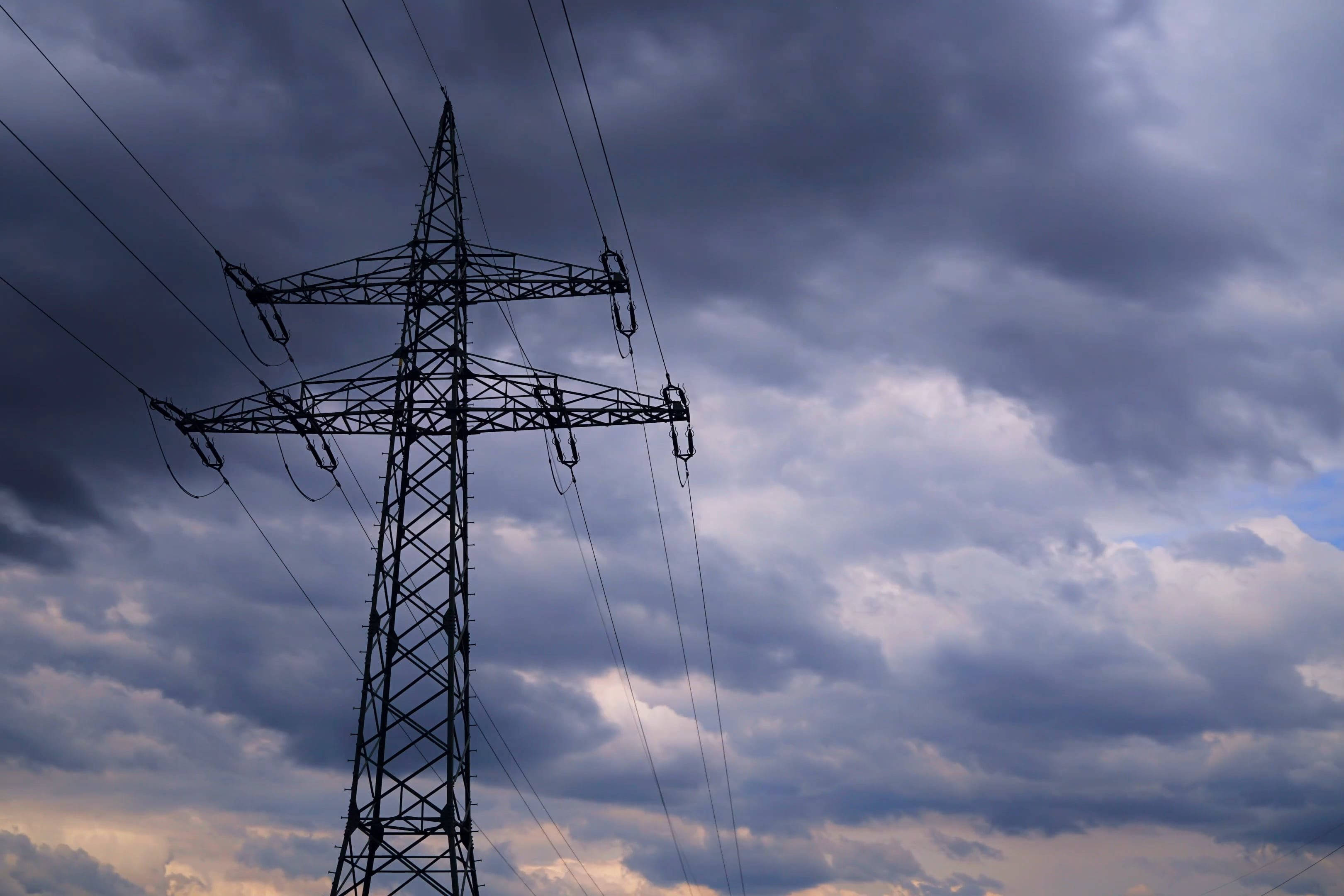 power pylon, cloudy sky, dusk, 2K Desktop Wallpaper