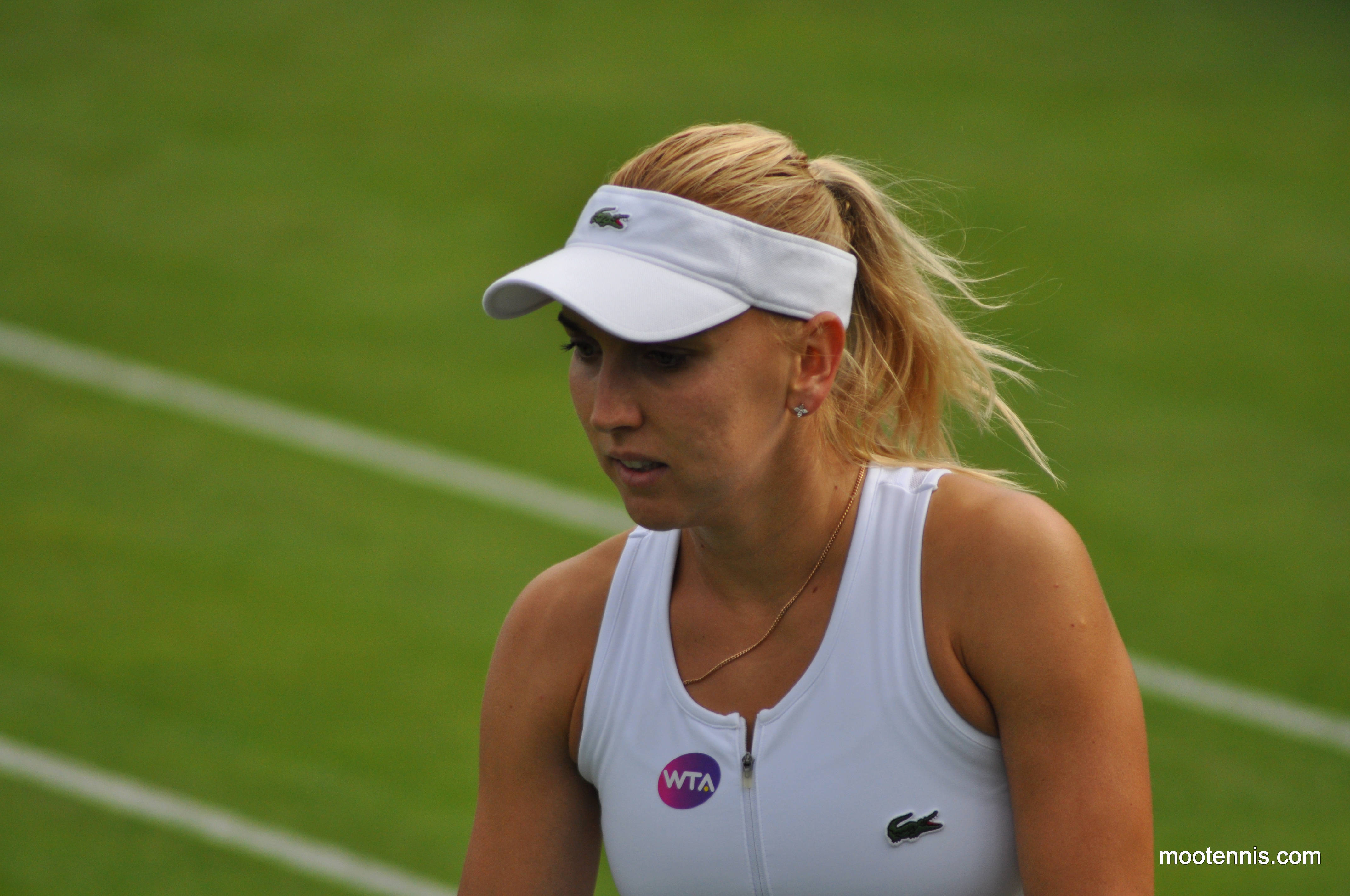 Elena Vesnina, tennis court, grass court, 4K Desktop Wallpaper