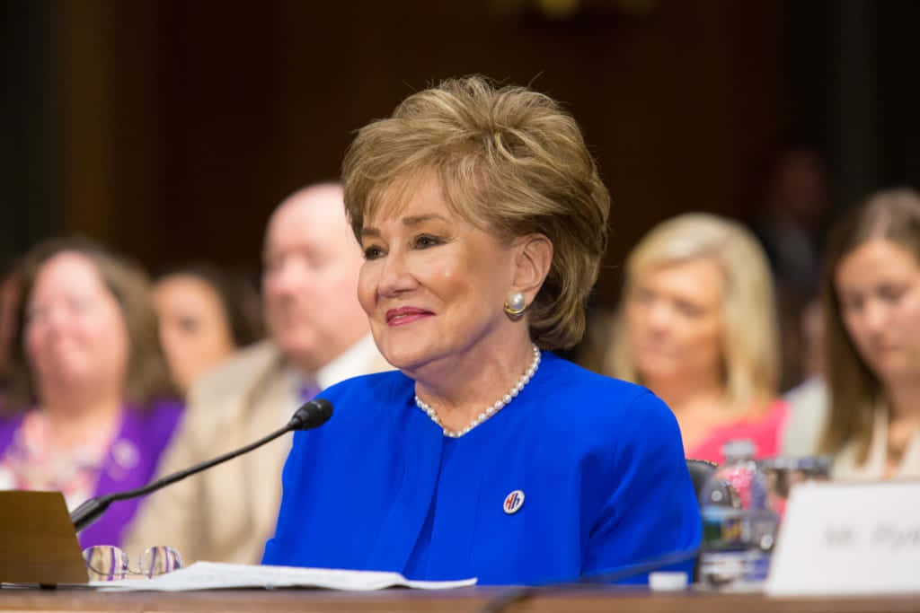 Elizabeth Dole, bright blue suit, pearl necklace, SD Desktop Wallpaper