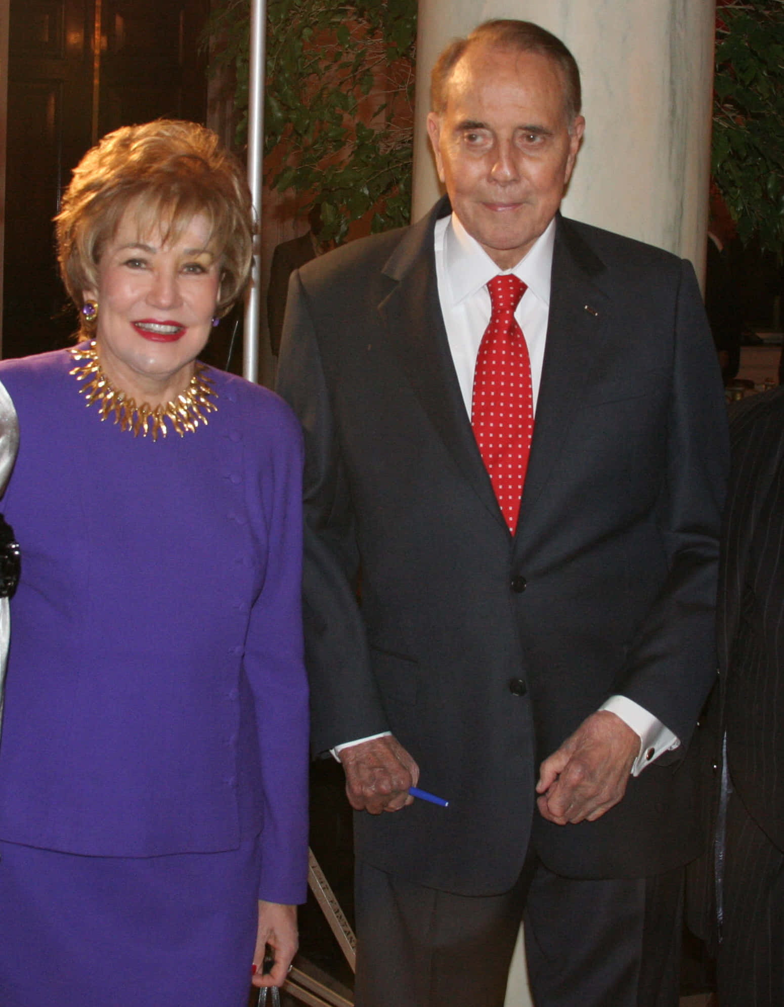 Elizabeth Dole, purple suit, gold necklace, Full HD Phone Wallpaper