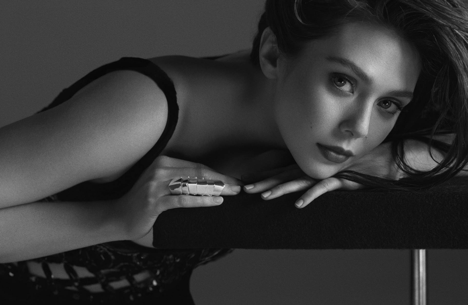 Elizabeth Olsen, black lingerie, moody monochrome portrait, Full HD Desktop Wallpaper