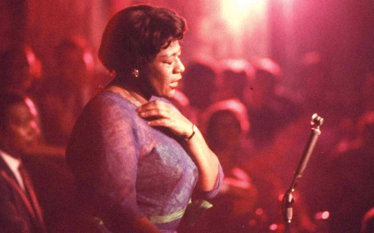 Ella Fitzgerald, blue dress, red stage lights, HD Desktop Wallpaper