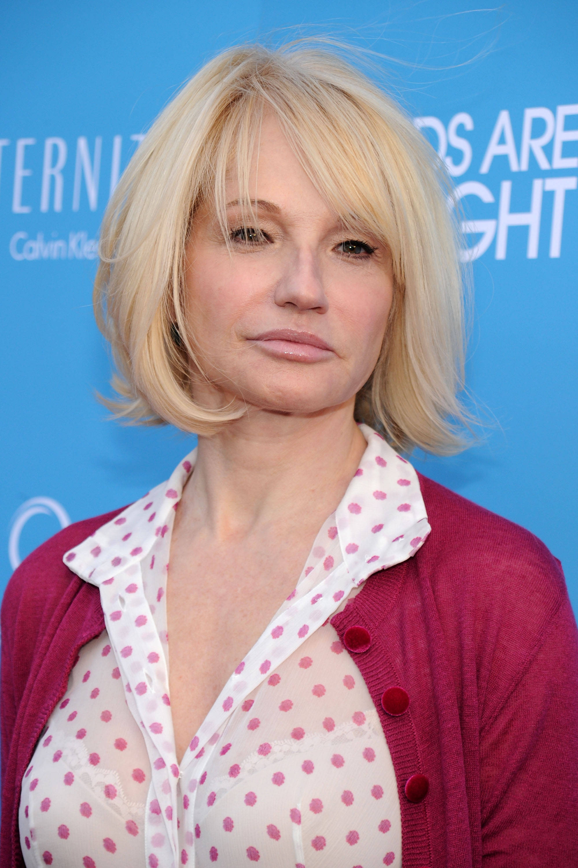 Ellen Barkin, blonde bob hair, pink polka-dot blouse, 2K Phone Wallpaper