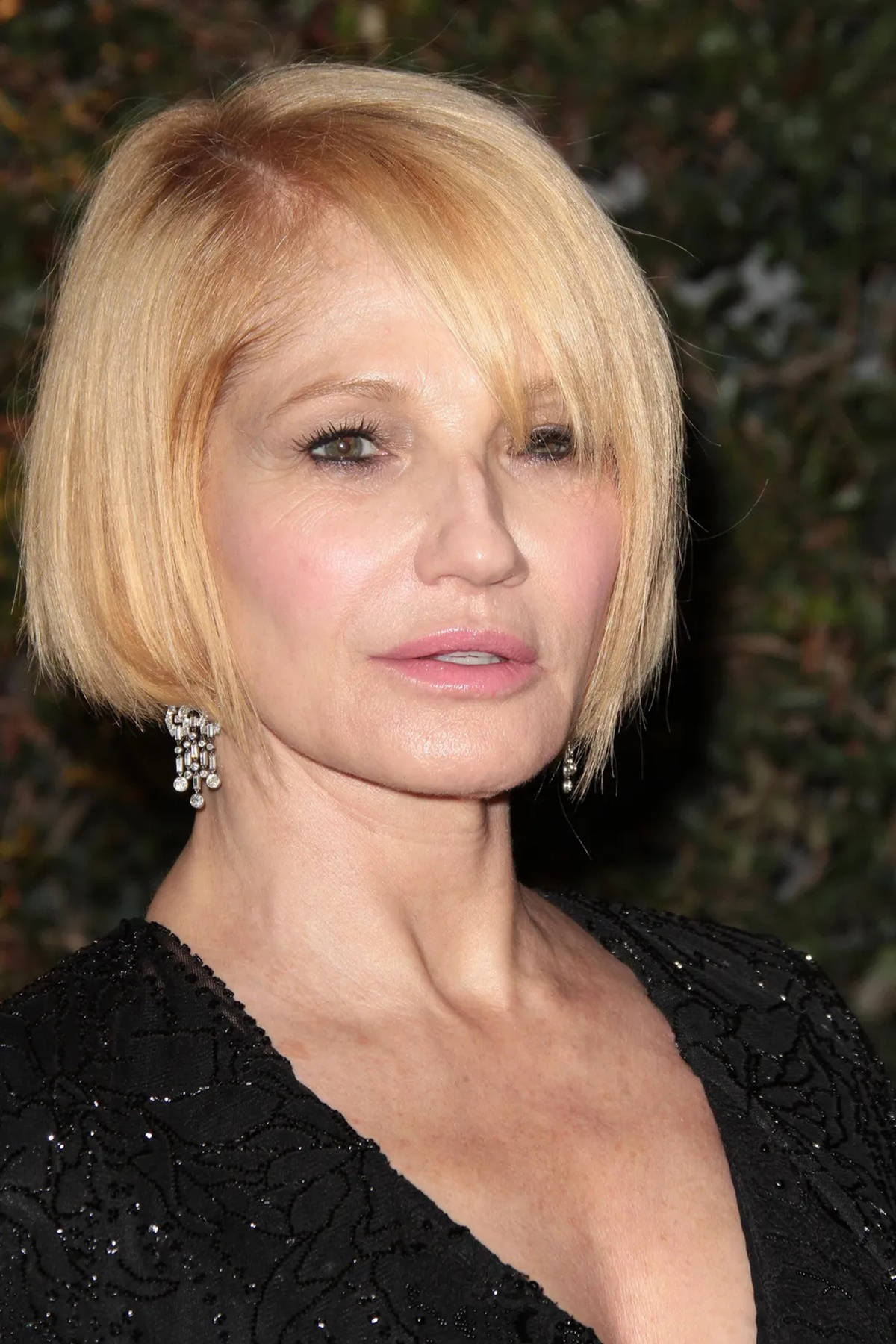 Ellen Barkin, blonde bob haircut, elegant black beaded dress, HD Phone Wallpaper