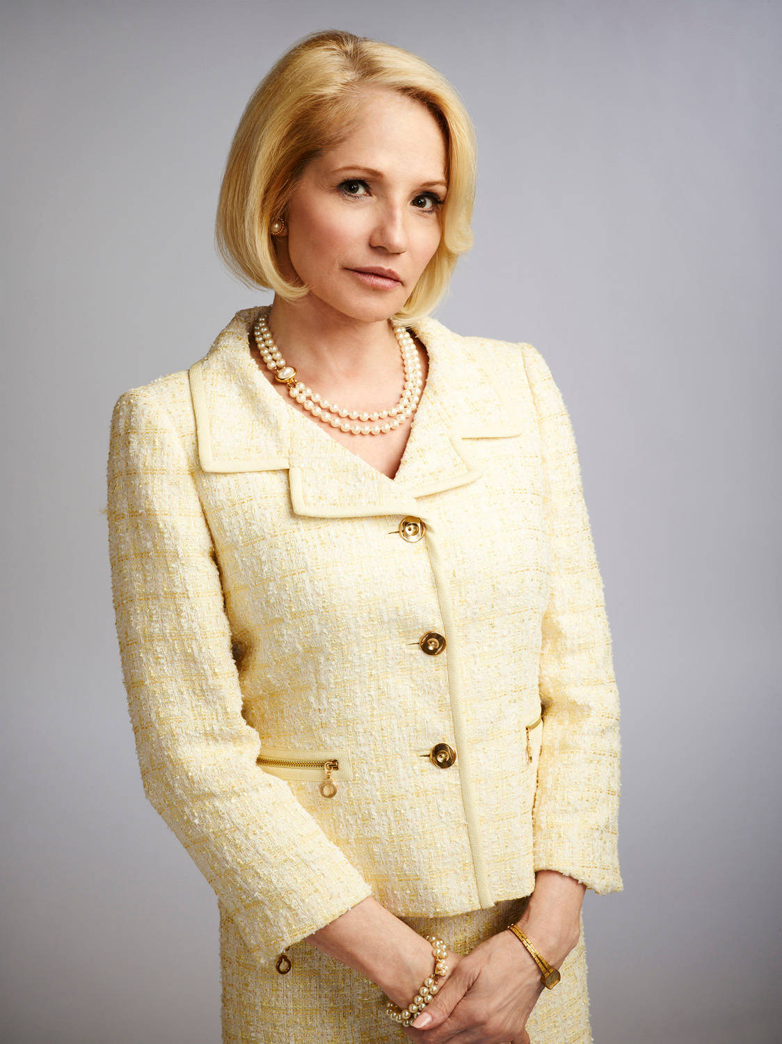 Ellen Barkin, blonde, textured yellow suit, HD Phone Wallpaper