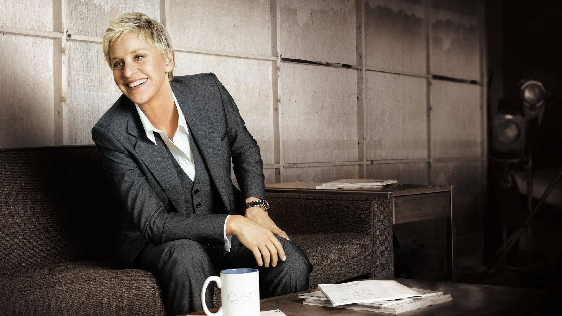 Ellen Degeneres, dark grey satin suit, couch, Full HD Desktop Wallpaper